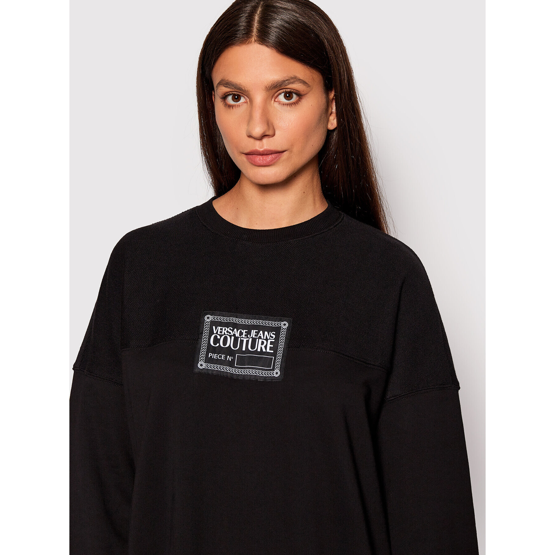 Versace Jeans Couture Суитшърт 73HAI305 Черен Oversize - Pepit.bg