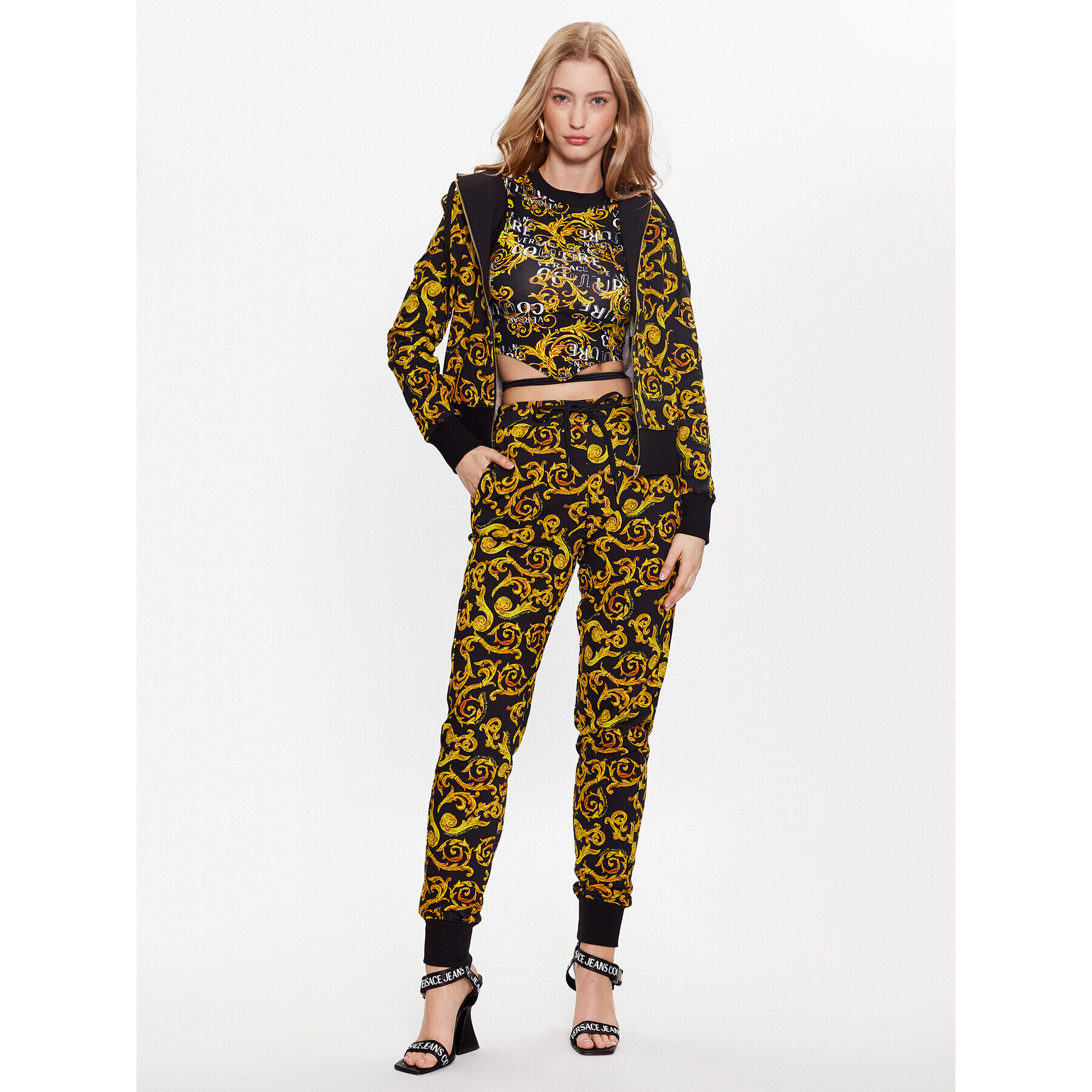 Versace Jeans Couture Суитшърт 74HAI306 Черен Regular Fit - Pepit.bg