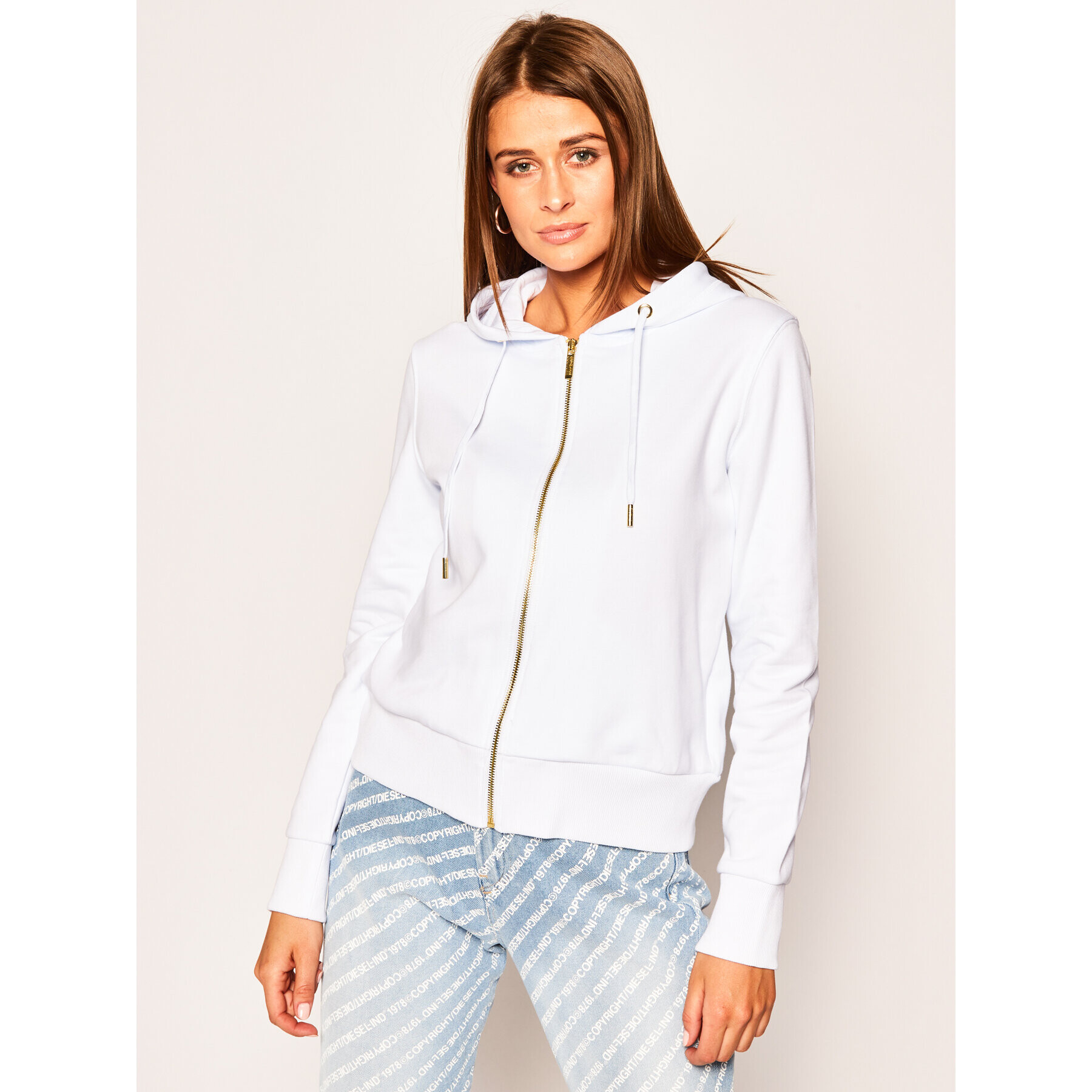 Versace Jeans Couture Суитшърт B6HVA70T Бял Regular Fit - Pepit.bg
