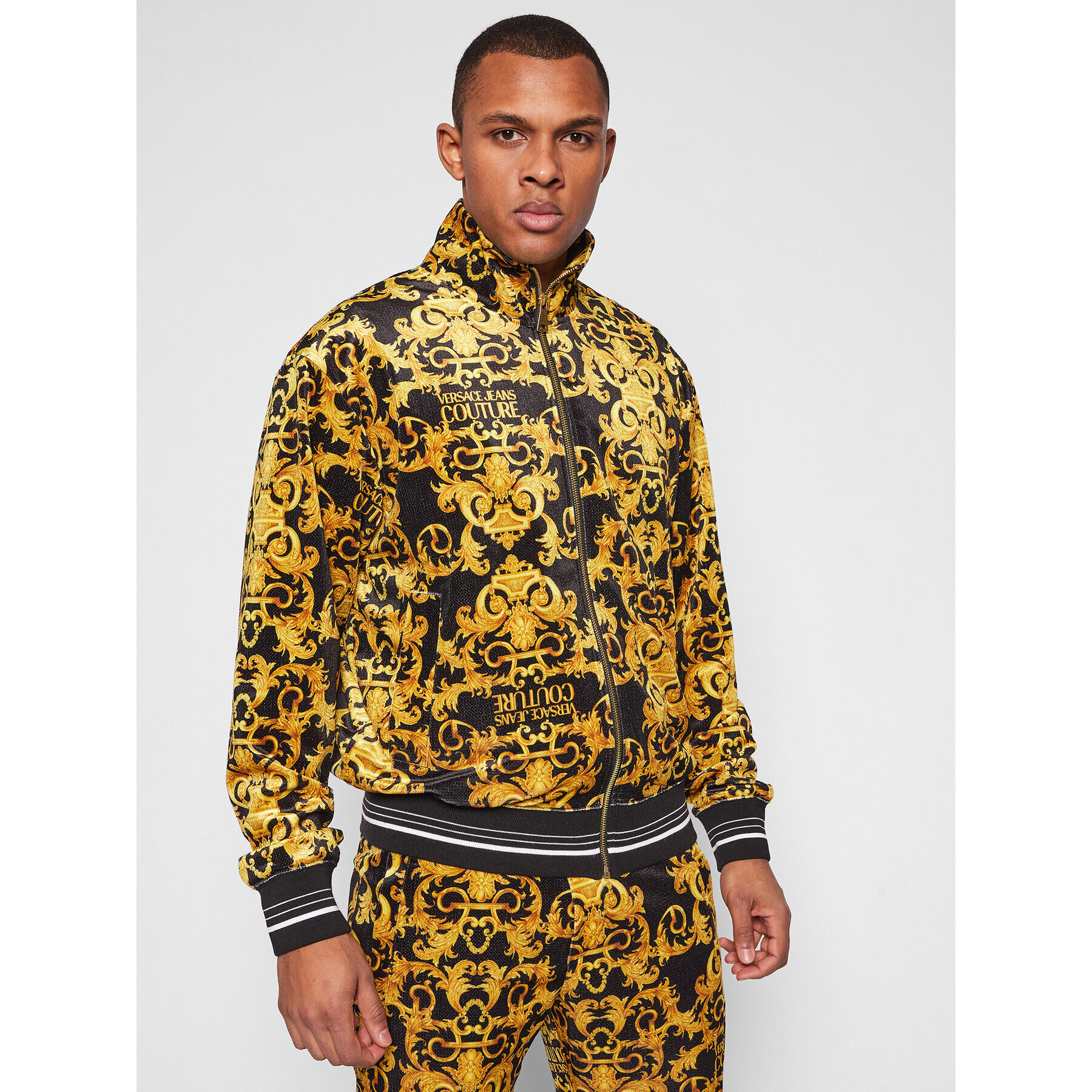 Versace Jeans Couture Суитшърт B7GWA733 Черен Regular Fit - Pepit.bg