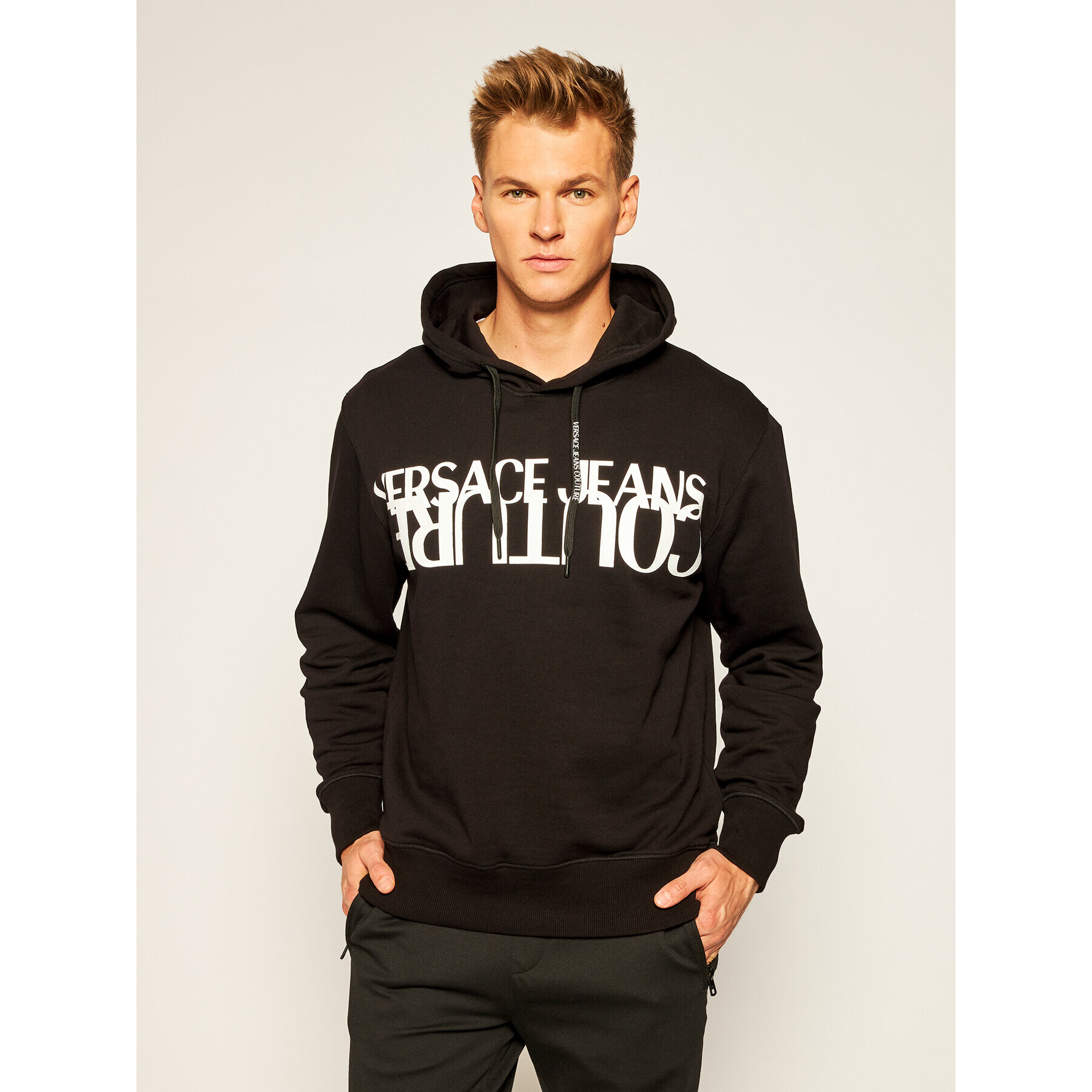 Versace Jeans Couture Суитшърт B7GZA7KH Черен Regular Fit - Pepit.bg