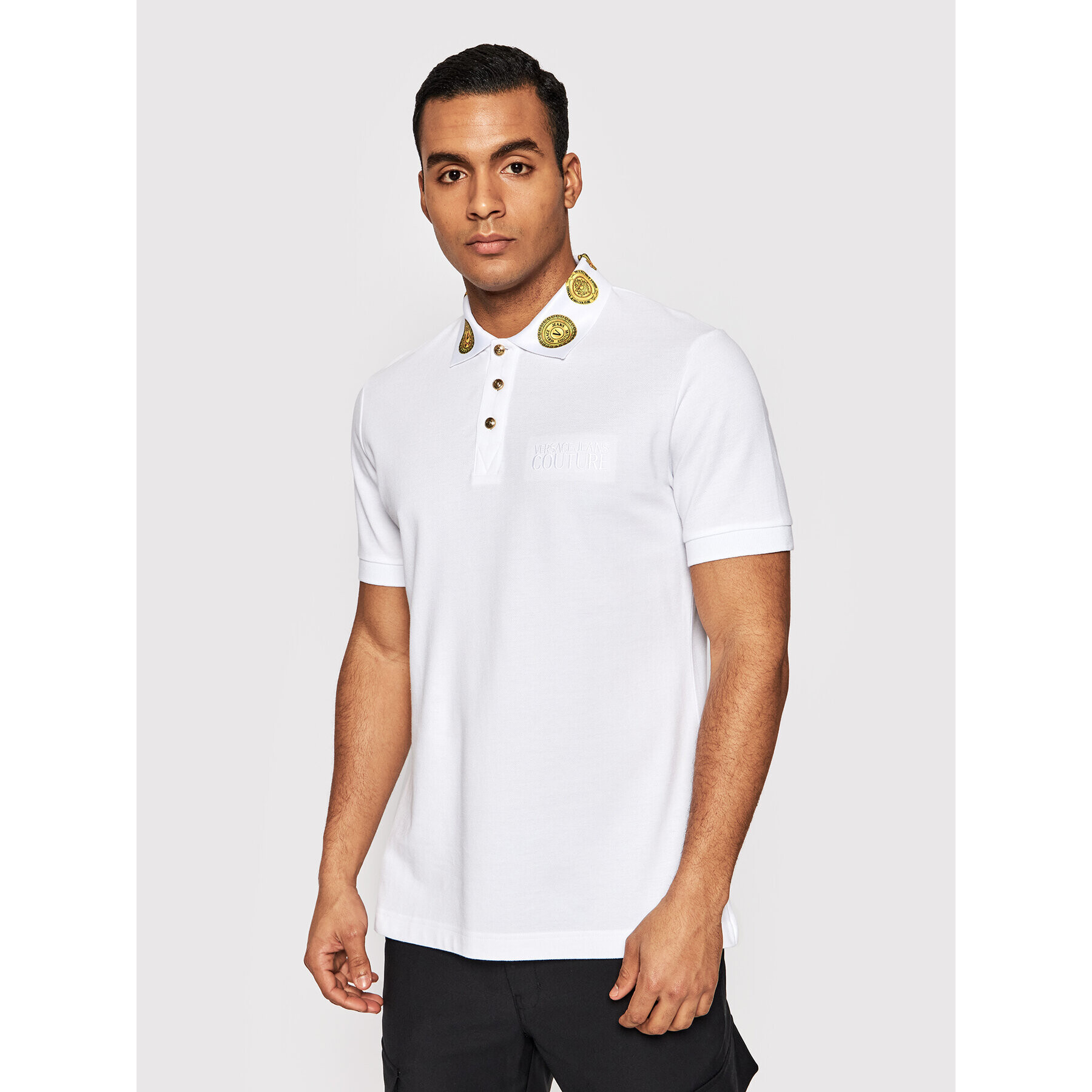 Versace Jeans Couture Тениска с яка и копчета Vemblem 72GAGT05 Бял Slim Fit - Pepit.bg