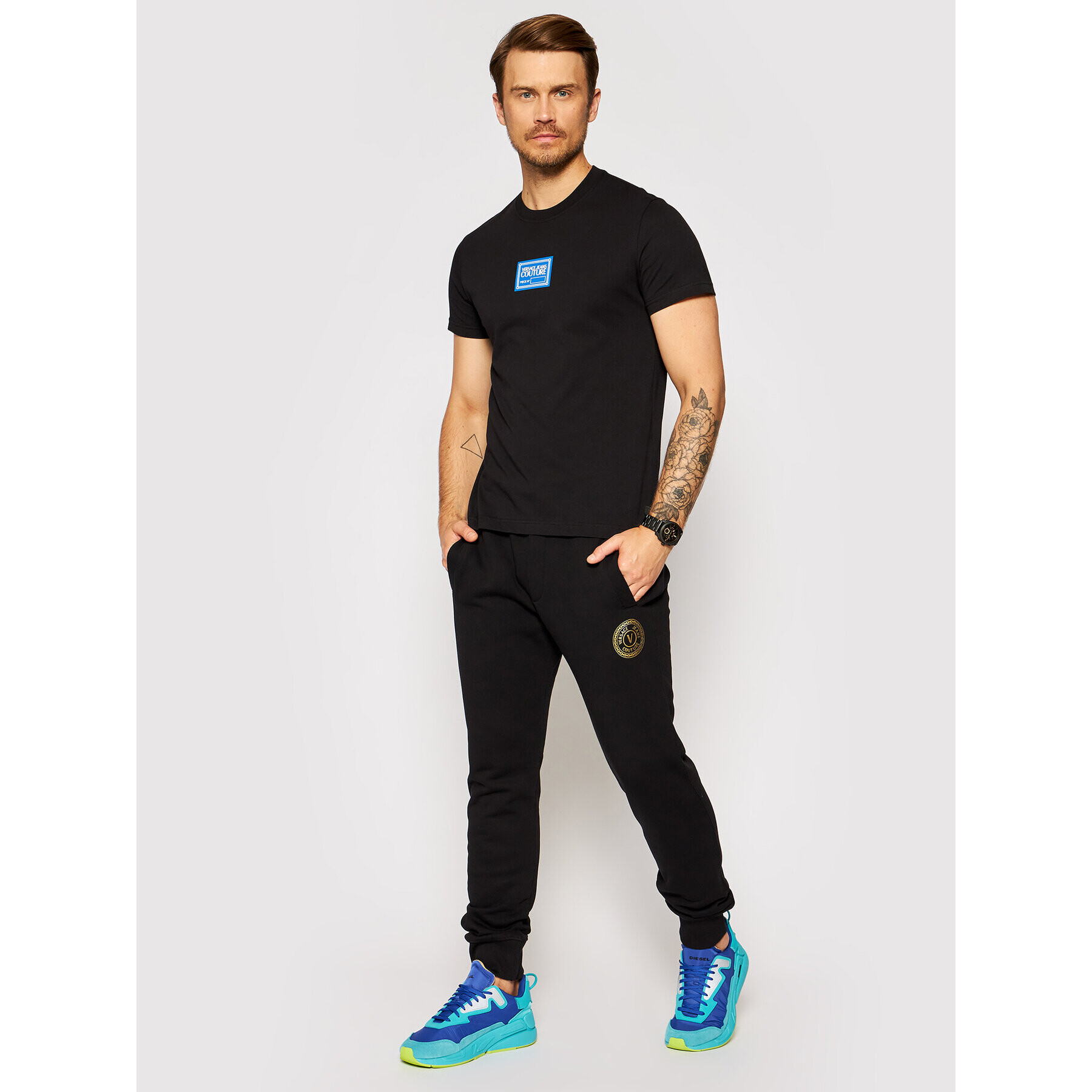 Versace Jeans Couture Тишърт 71GAHT08 Черен Regular Fit - Pepit.bg
