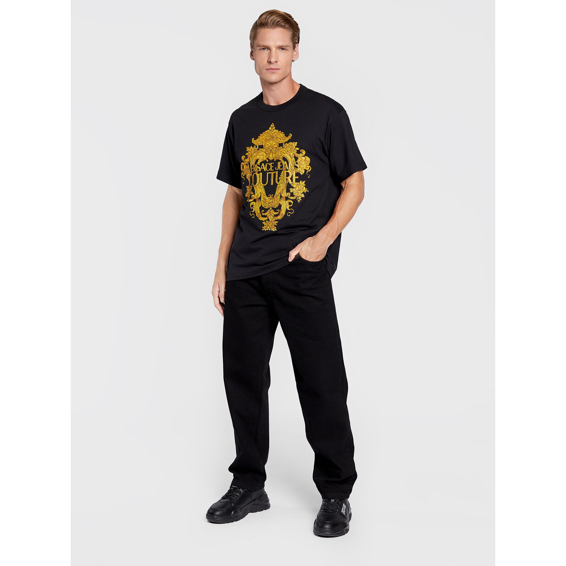 Versace Jeans Couture Тишърт 73GAHP02 Черен Regular Fit - Pepit.bg