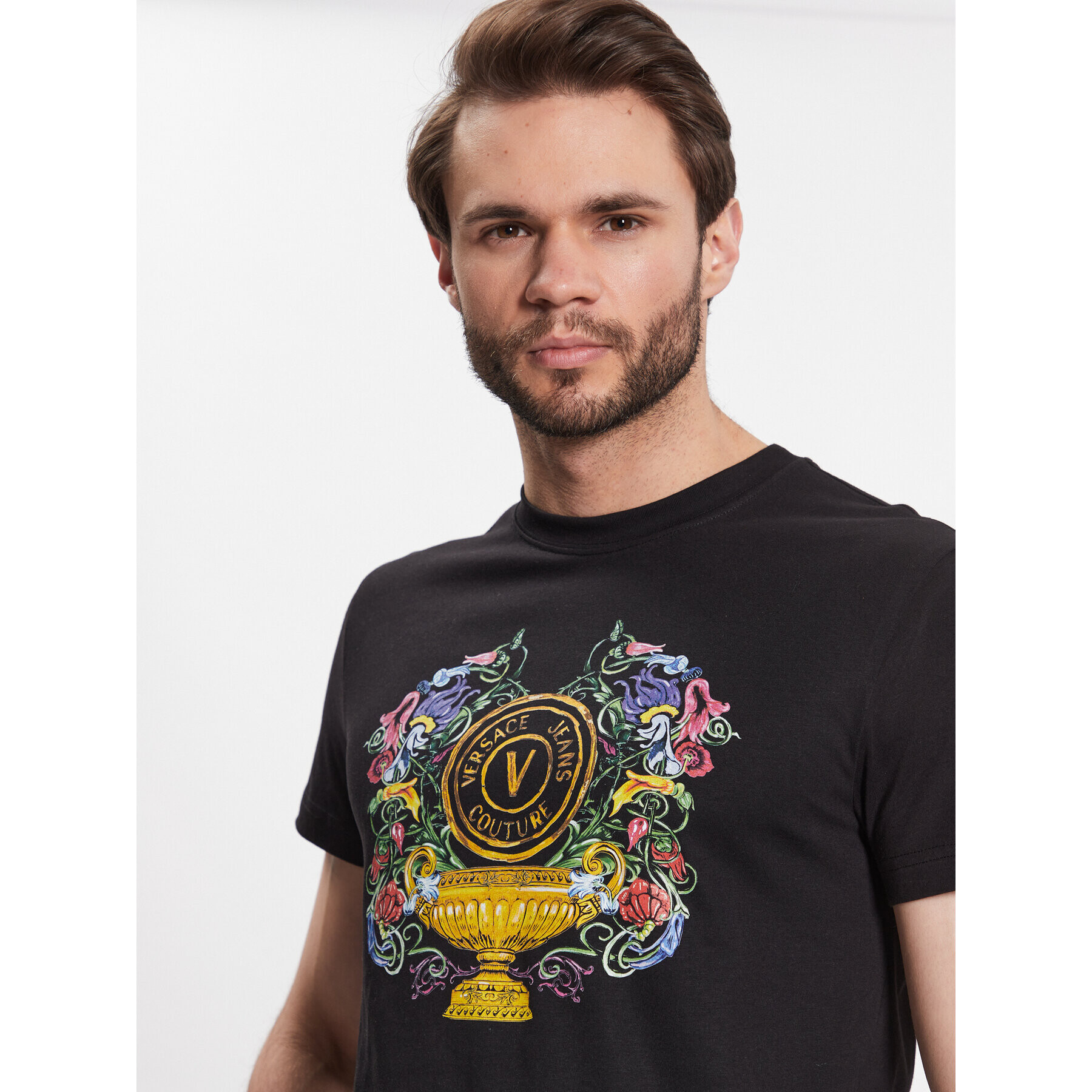 Versace Jeans Couture Тишърт 74GAHF01 Черен Regular Fit - Pepit.bg