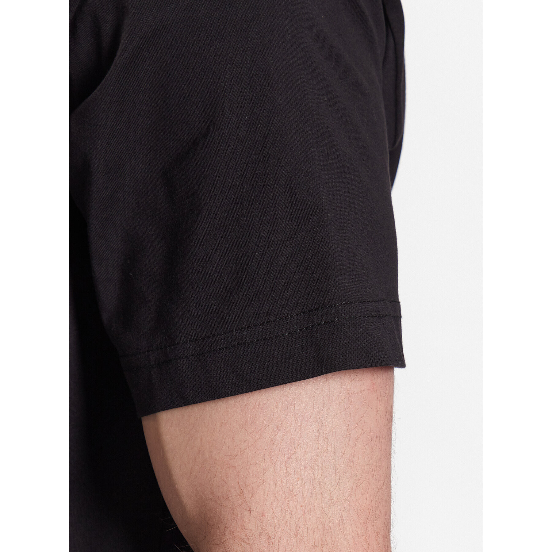 Versace Jeans Couture Тишърт 74GAHT11 Черен Regular Fit - Pepit.bg