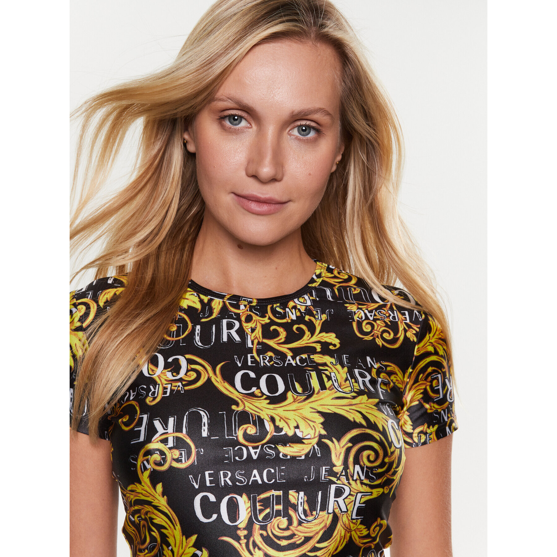 Versace Jeans Couture Тишърт 74HAH602 Черен Slim Fit - Pepit.bg