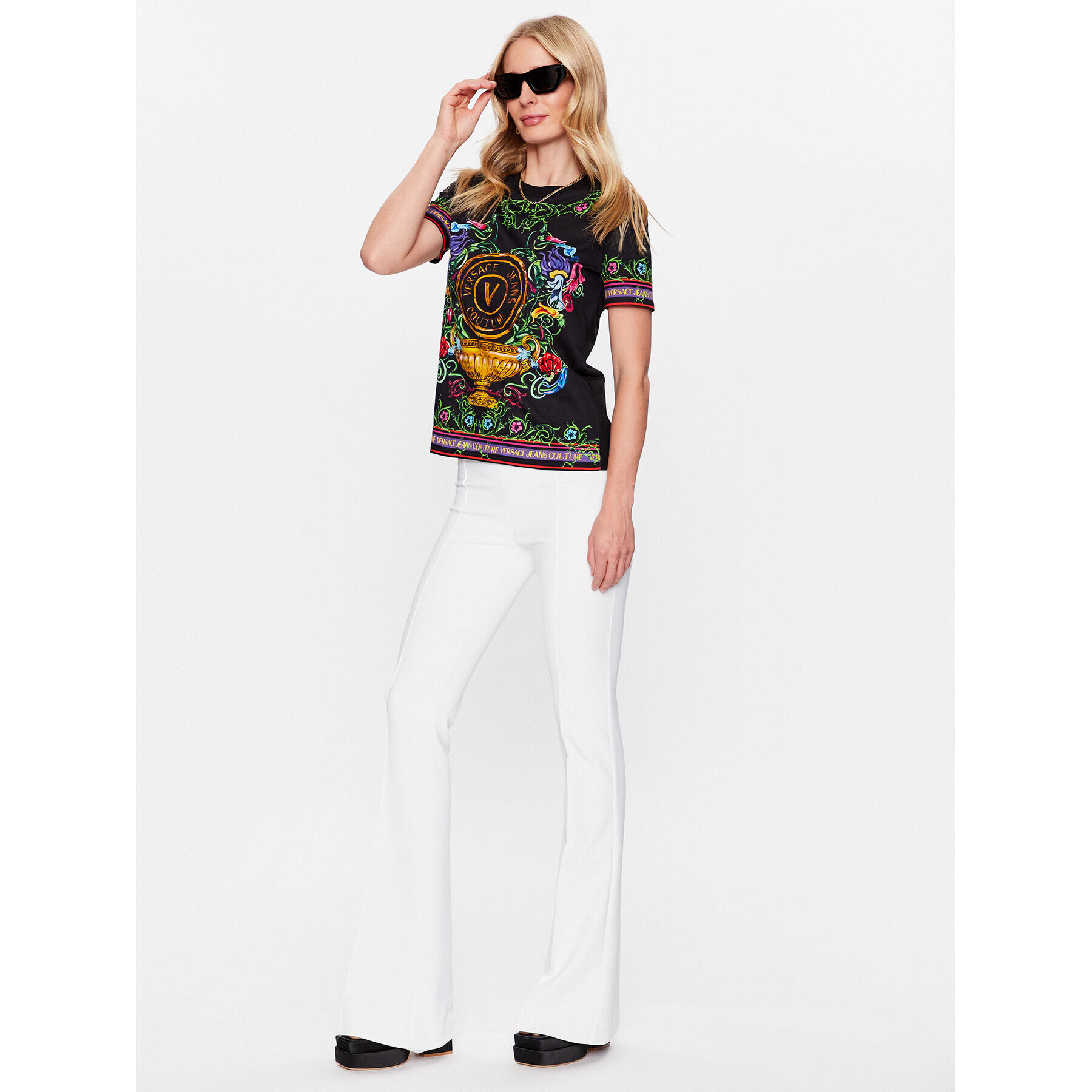 Versace Jeans Couture Тишърт 74HAH6A3 Черен Regular Fit - Pepit.bg