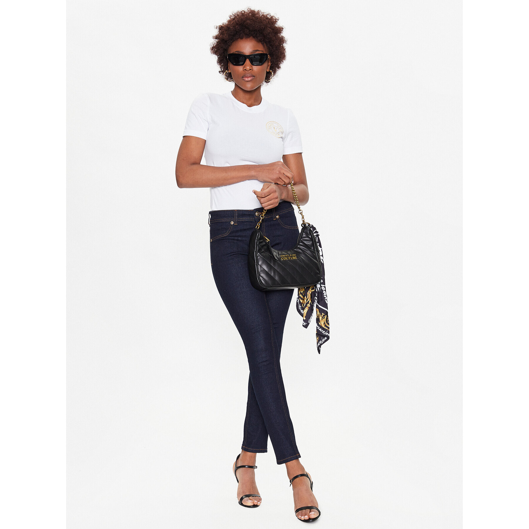 Versace Jeans Couture Тишърт 74HAHT06 Бял Regular Fit - Pepit.bg