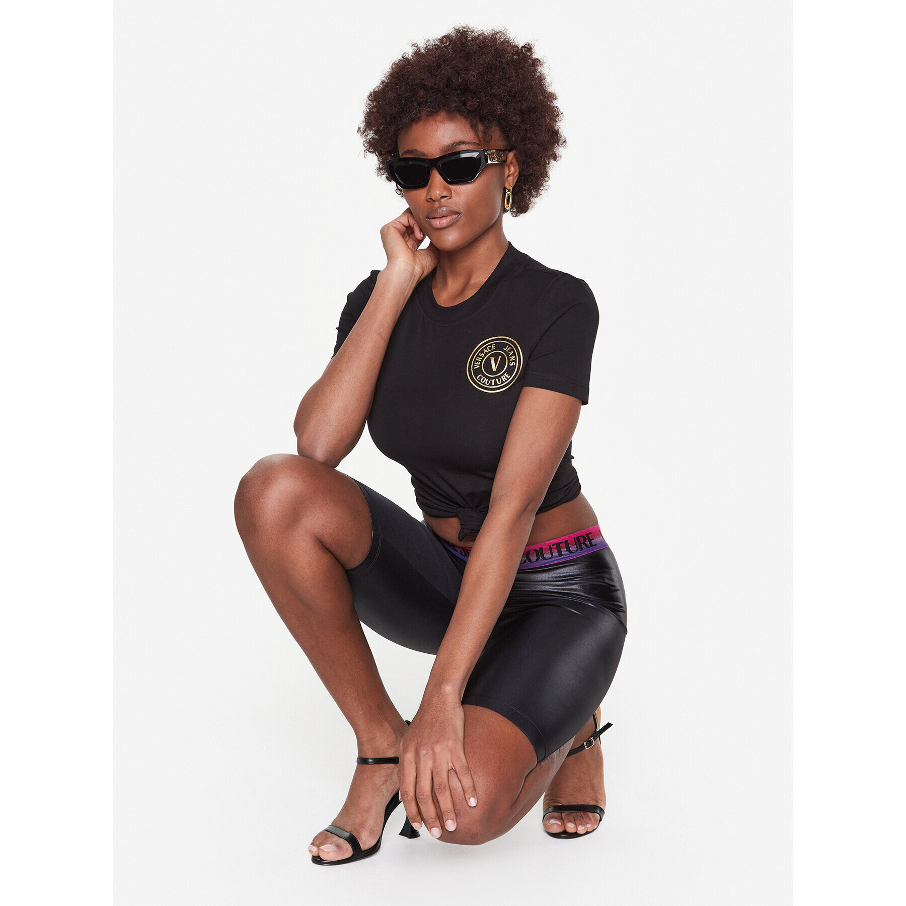 Versace Jeans Couture Тишърт 74HAHT06 Черен Regular Fit - Pepit.bg