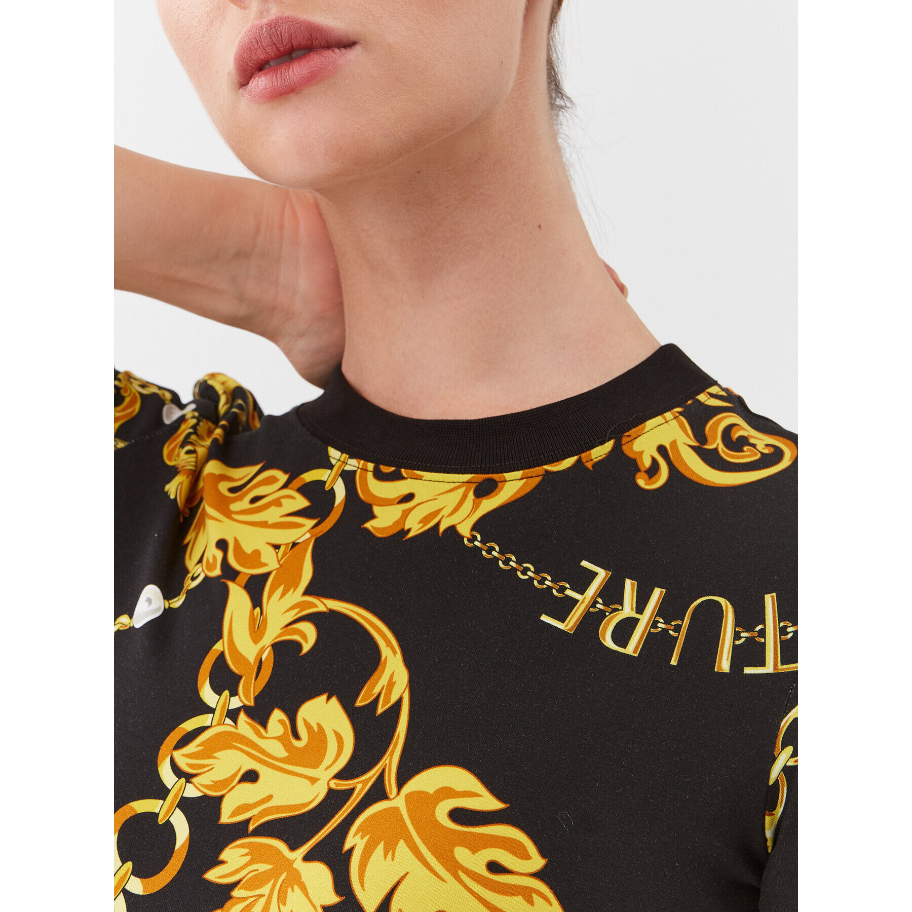 Versace Jeans Couture Тишърт 75HAH608 Черен Slim Fit - Pepit.bg