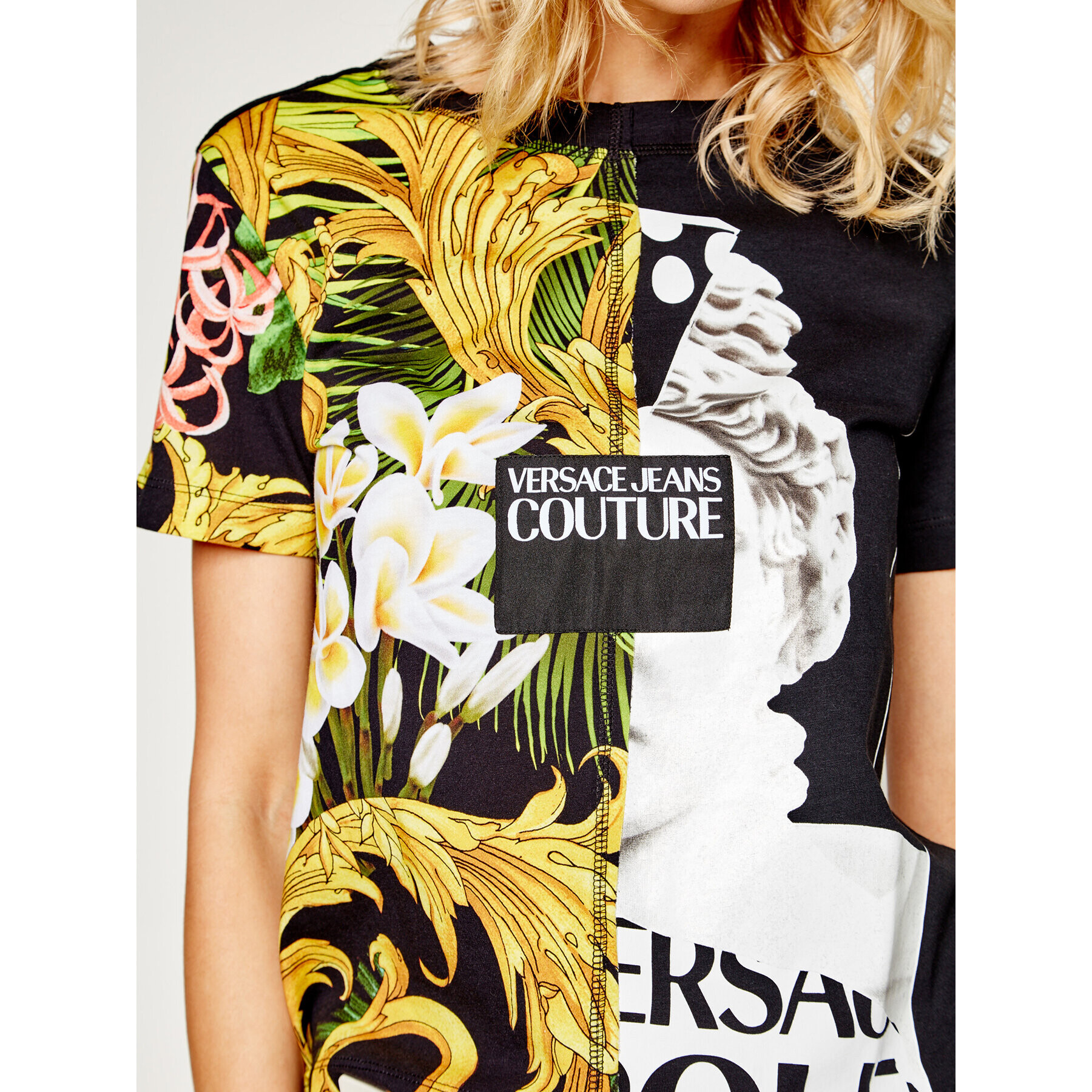 Versace Jeans Couture Тишърт B2HVA7K3 Цветен Regular Fit - Pepit.bg
