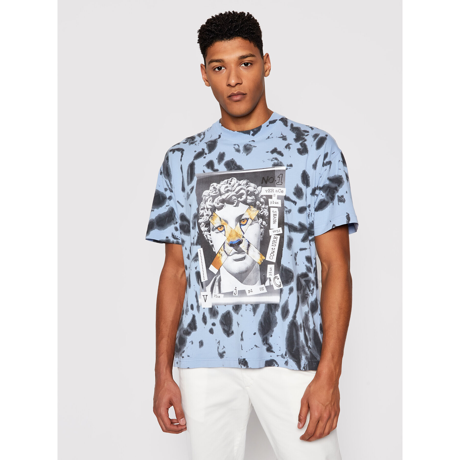Versace Jeans Couture Тишърт B3GWA7VA Син Relaxed Fit - Pepit.bg
