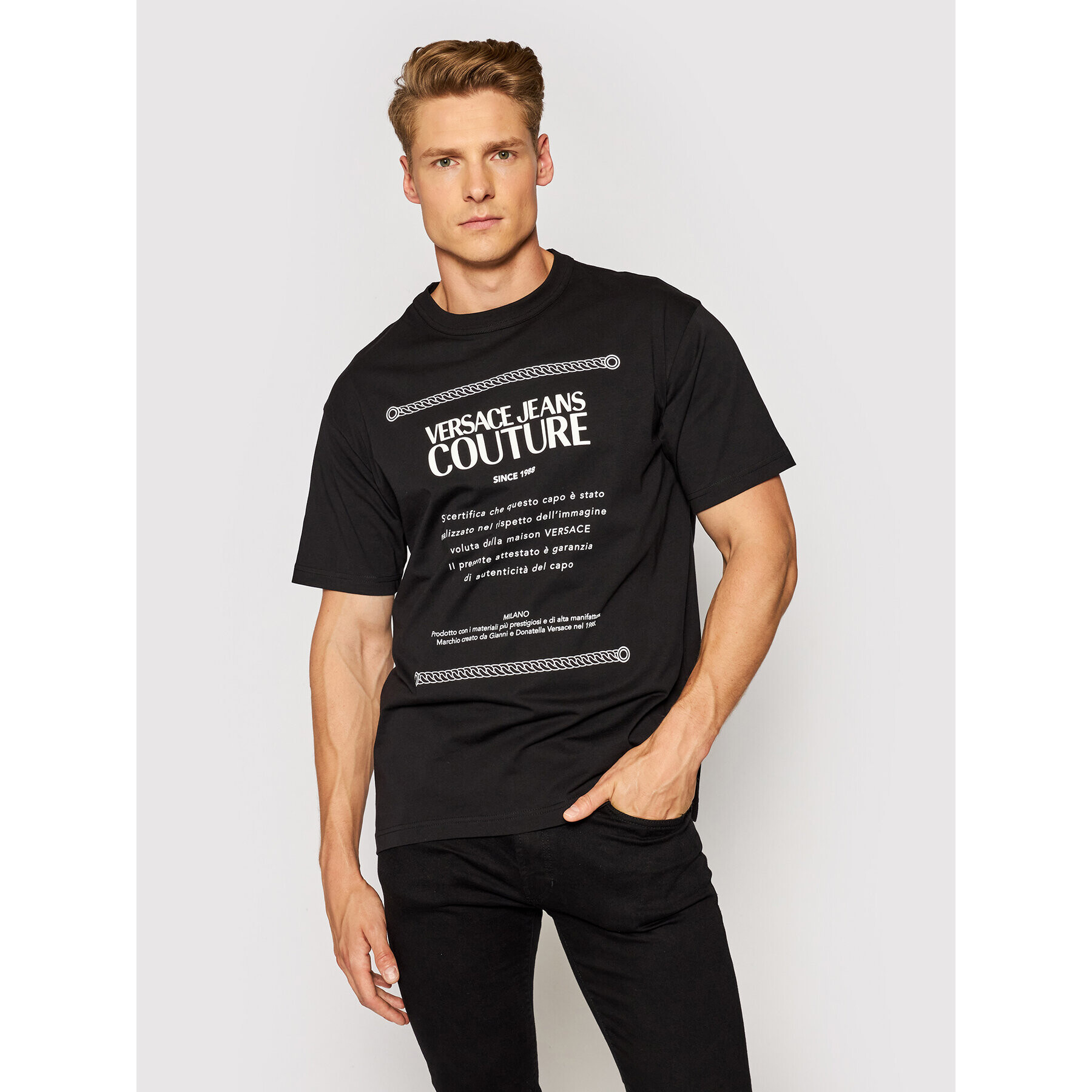 Versace Jeans Couture Тишърт Garanzia 71GAHT02 Черен Regular Fit - Pepit.bg