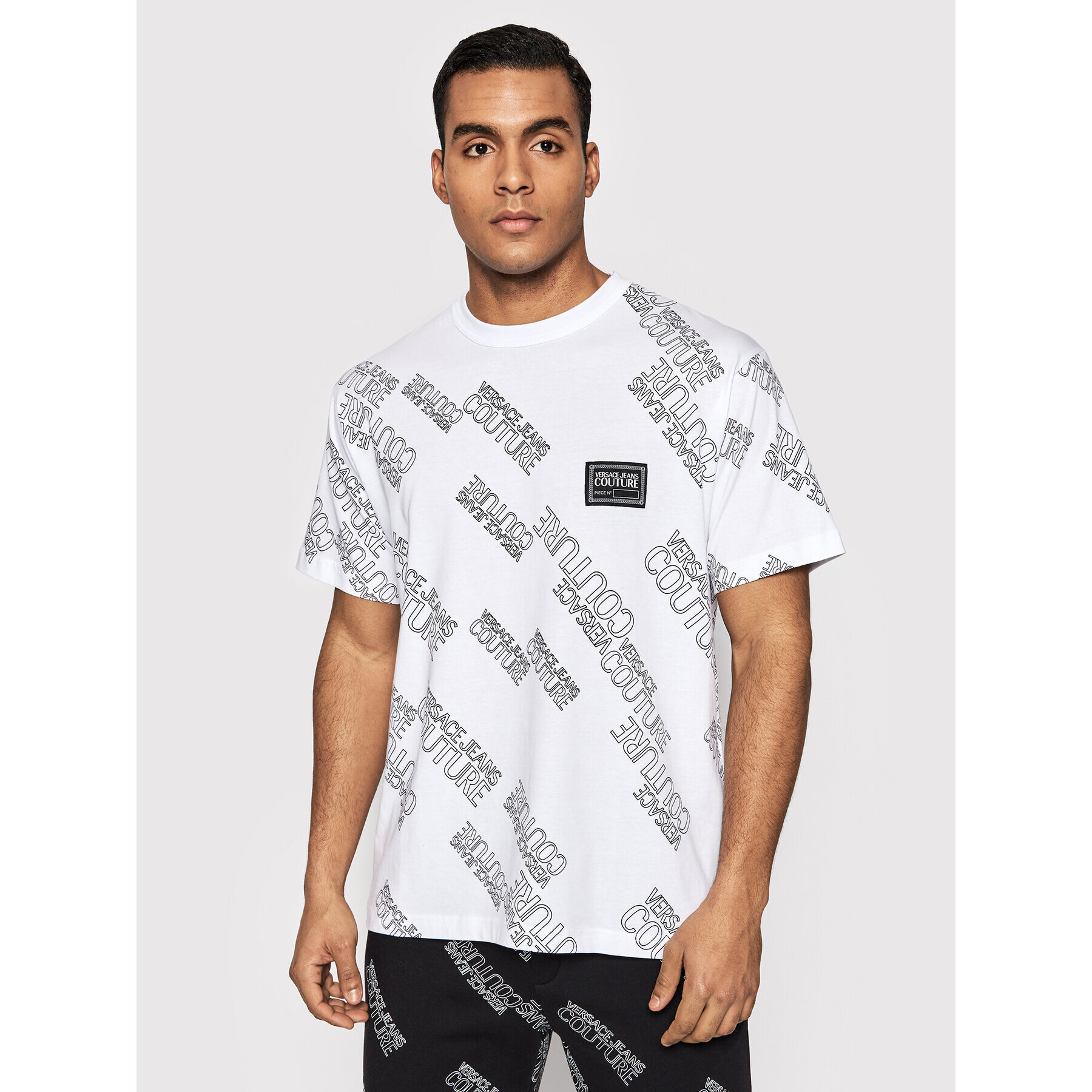 Versace Jeans Couture Тишърт Print Logo 72GAH6R3 Бял Regular Fit - Pepit.bg