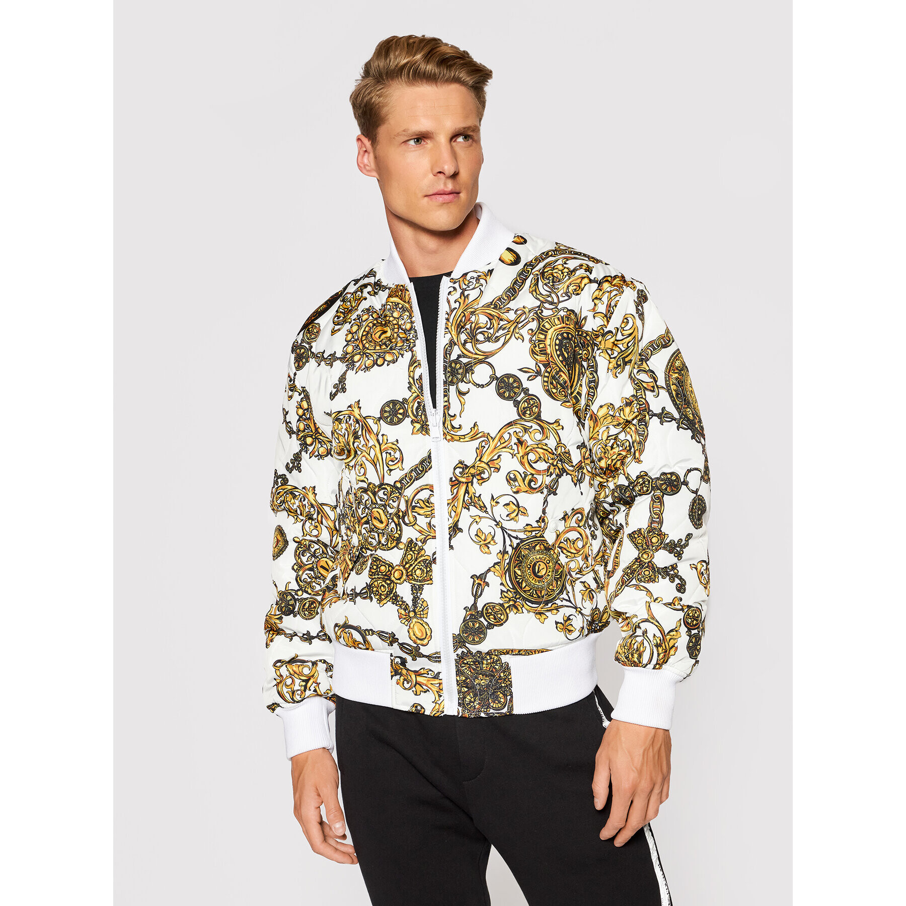 Versace Jeans Couture Яке бомбър 71GAS407 Бял Regular Fit - Pepit.bg