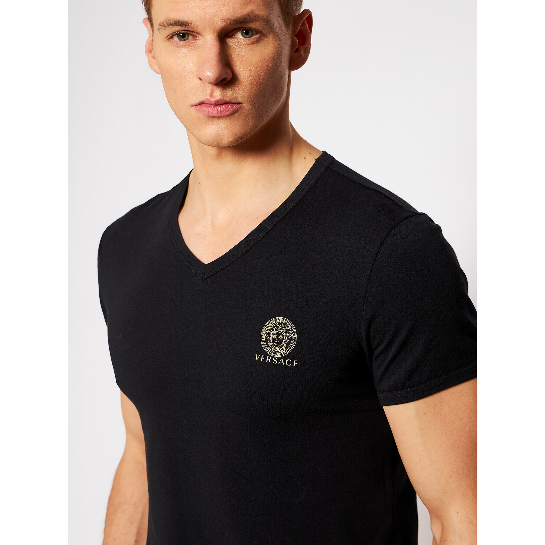 Versace Тишърт Scollo AUU01004 Черен Regular Fit - Pepit.bg