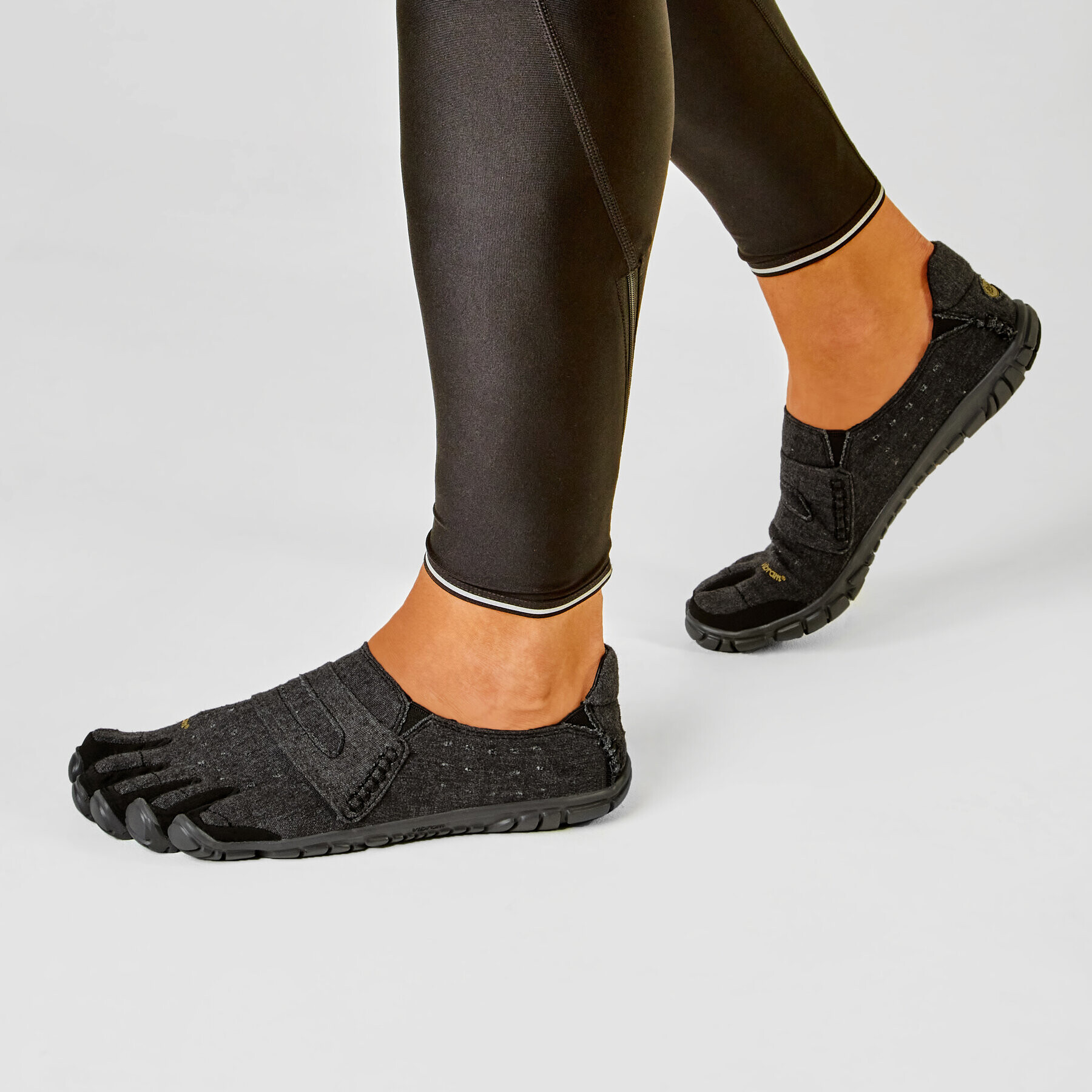Vibram Fivefingers Обувки Cvt-Hemp 18M6201 Черен - Pepit.bg