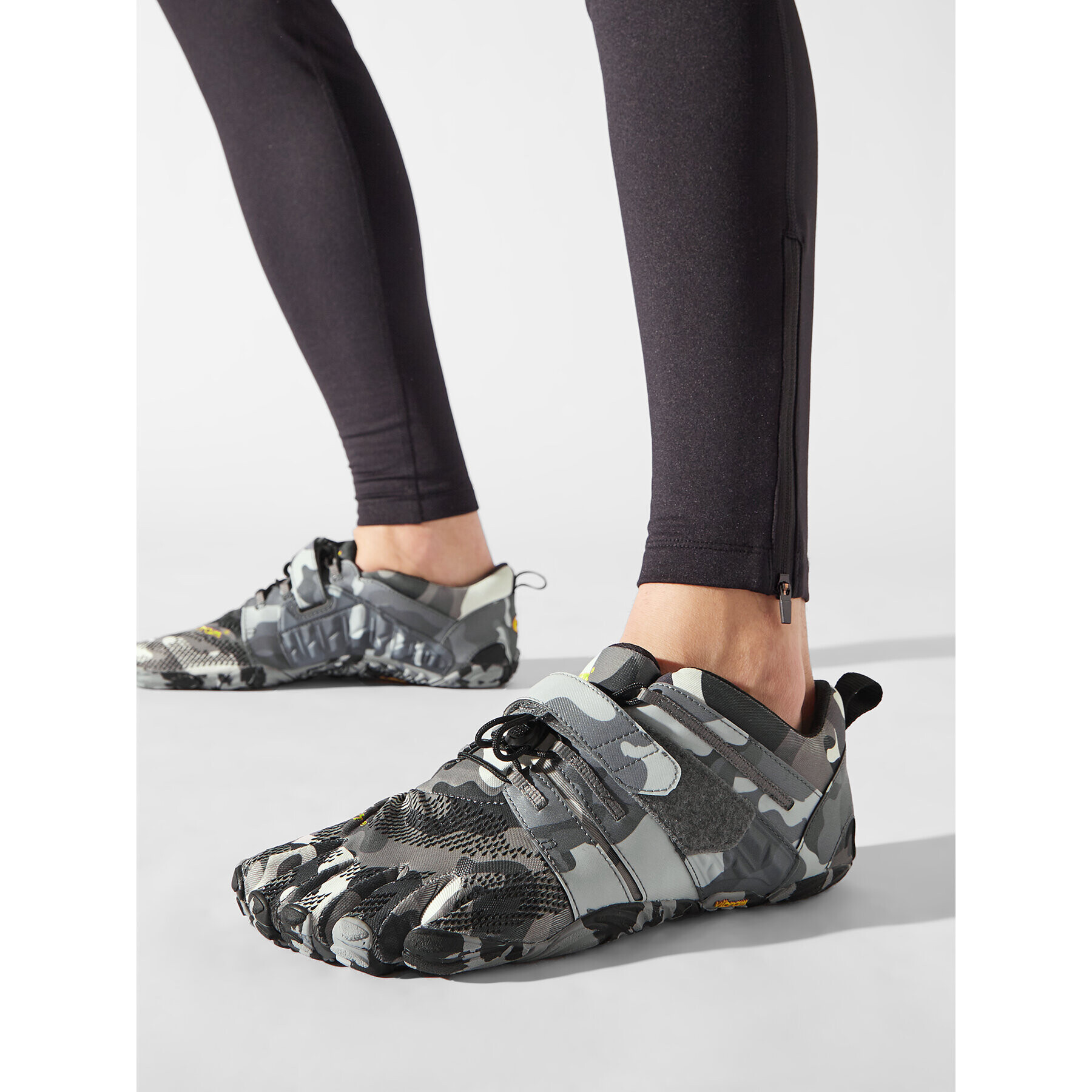 Vibram Fivefingers Обувки V-Train 2.0 21M7702 Сив - Pepit.bg
