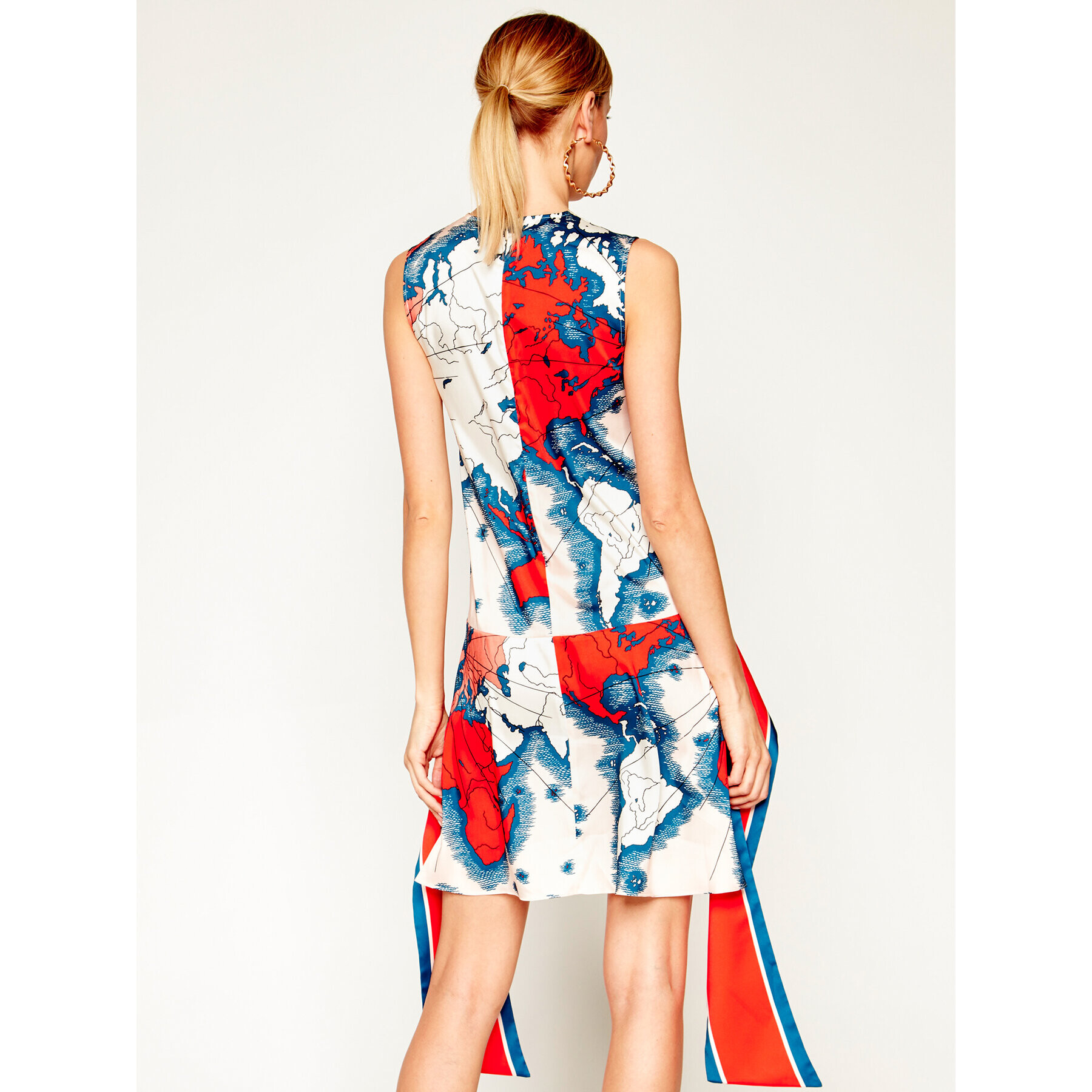 Victoria Victoria Beckham Лятна рокля Printed Heavy Poly 2120WDR000489A Цветен Regular Fit - Pepit.bg