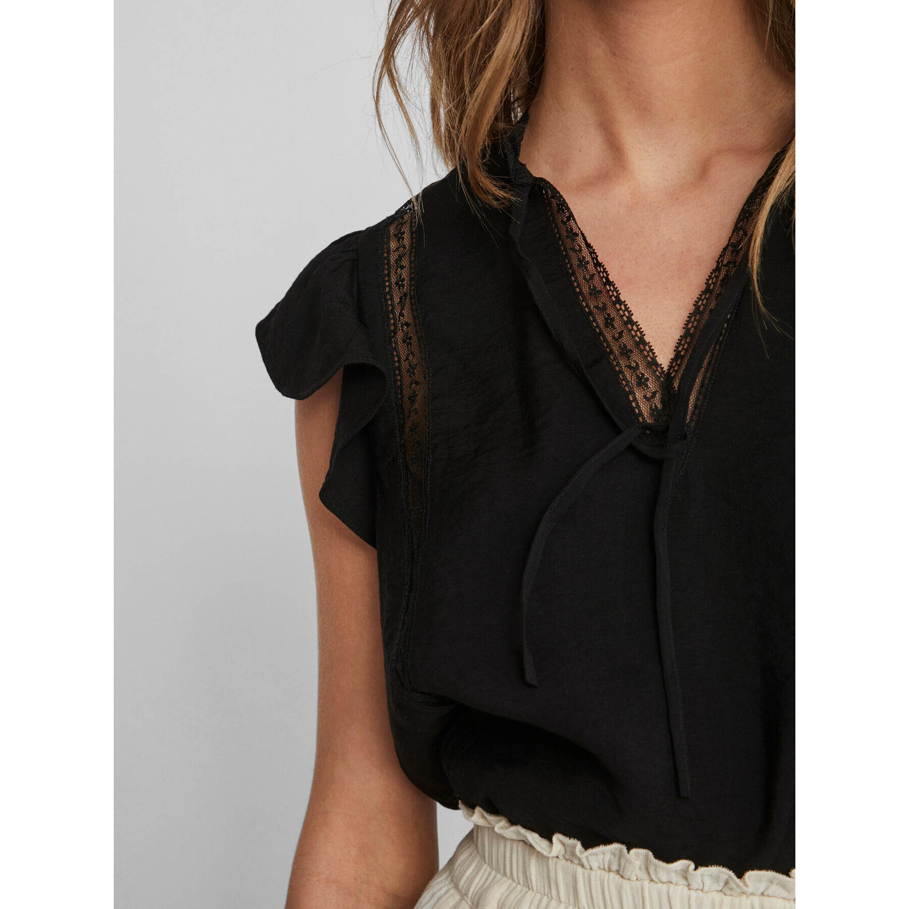 Vila Блуза Lucia 14086329 Черен Loose Fit - Pepit.bg