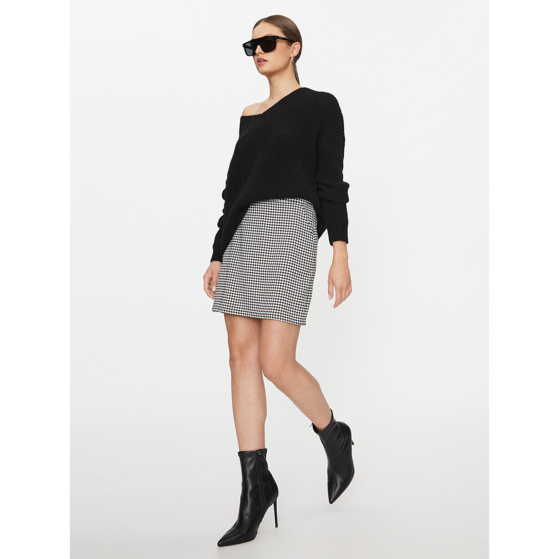 Vila Мини пола Dafny 14084384 Черен Regular Fit - Pepit.bg