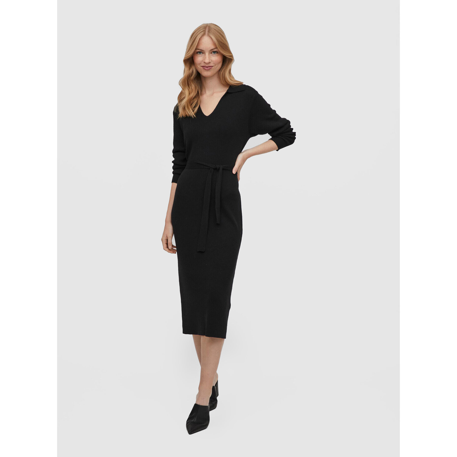 Vila Плетена рокля Marla 14076044 Черен Regular Fit - Pepit.bg