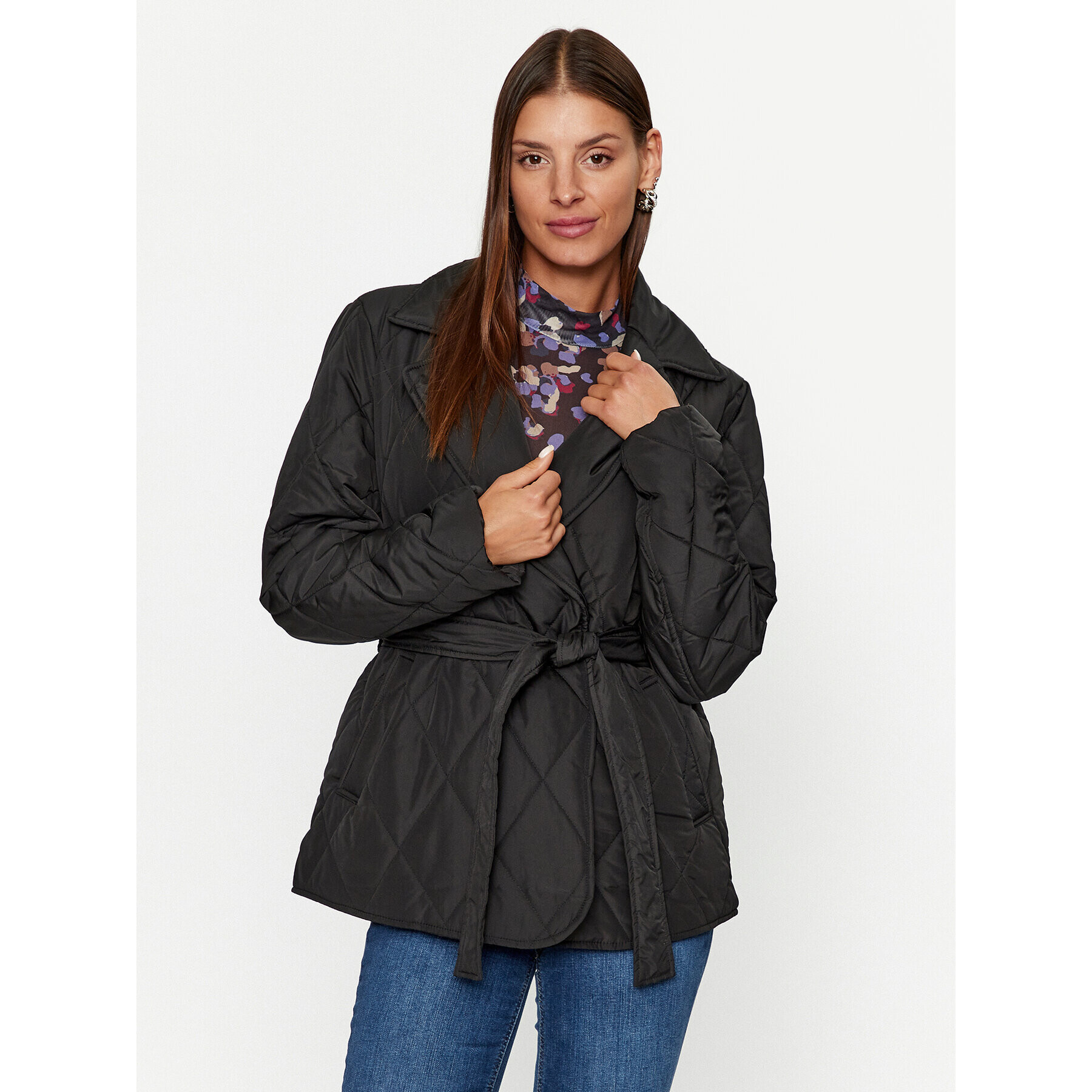 Vila Пухено яке Dita 14087604 Черен Regular Fit - Pepit.bg