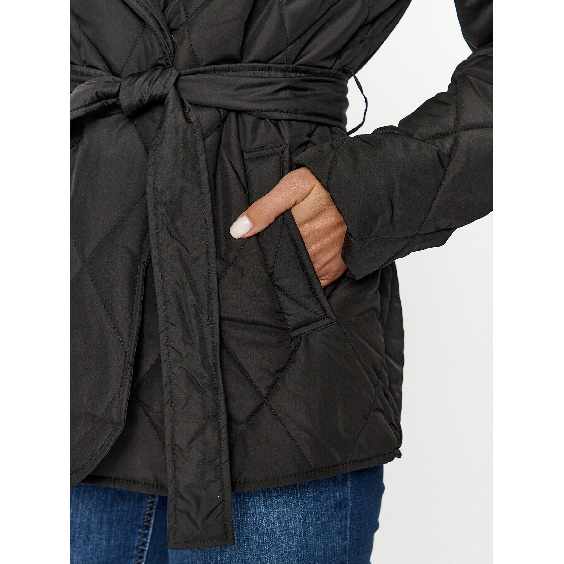 Vila Пухено яке Dita 14087604 Черен Regular Fit - Pepit.bg