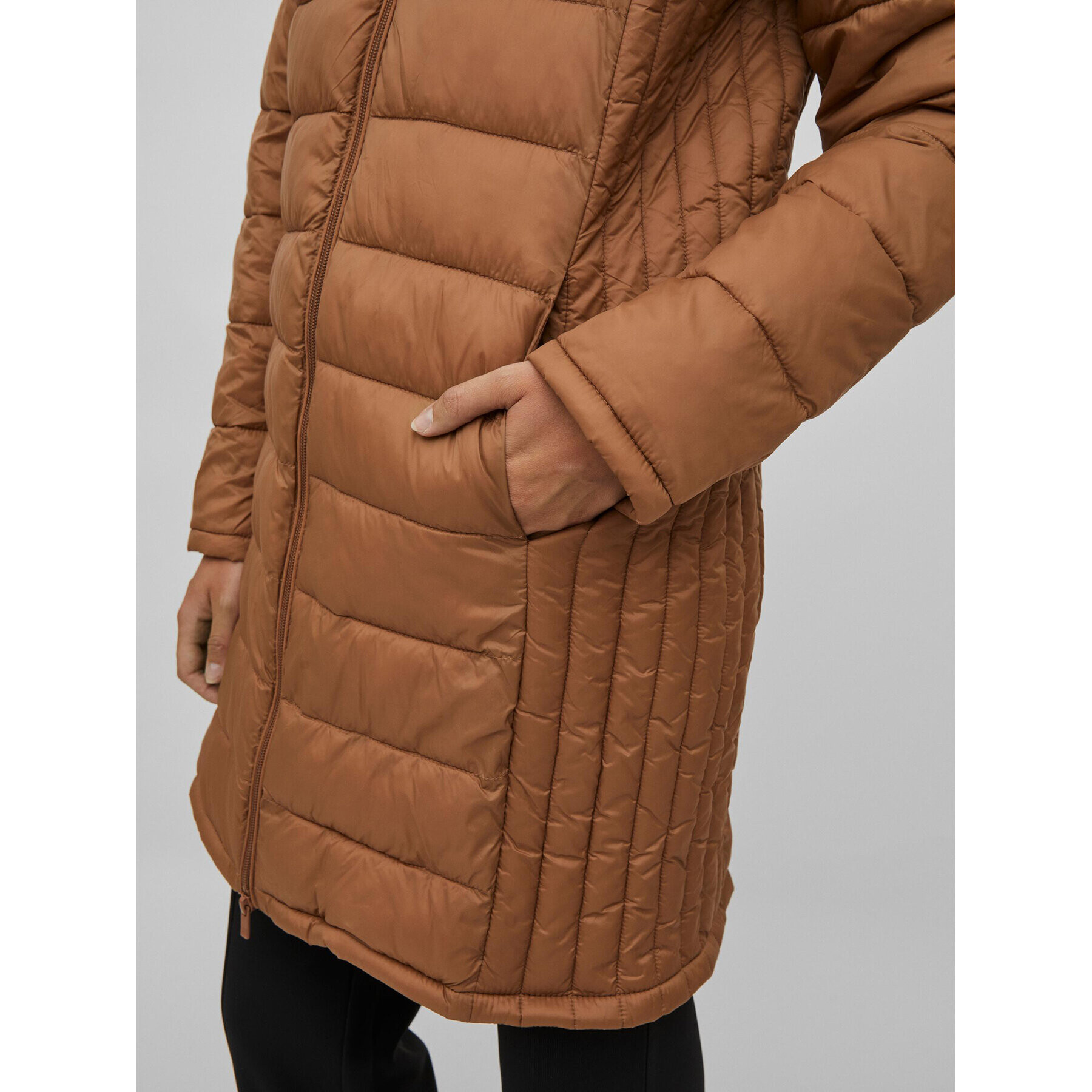 Vila Пухено яке Sibiria 14075109 Кафяв Regular Fit - Pepit.bg