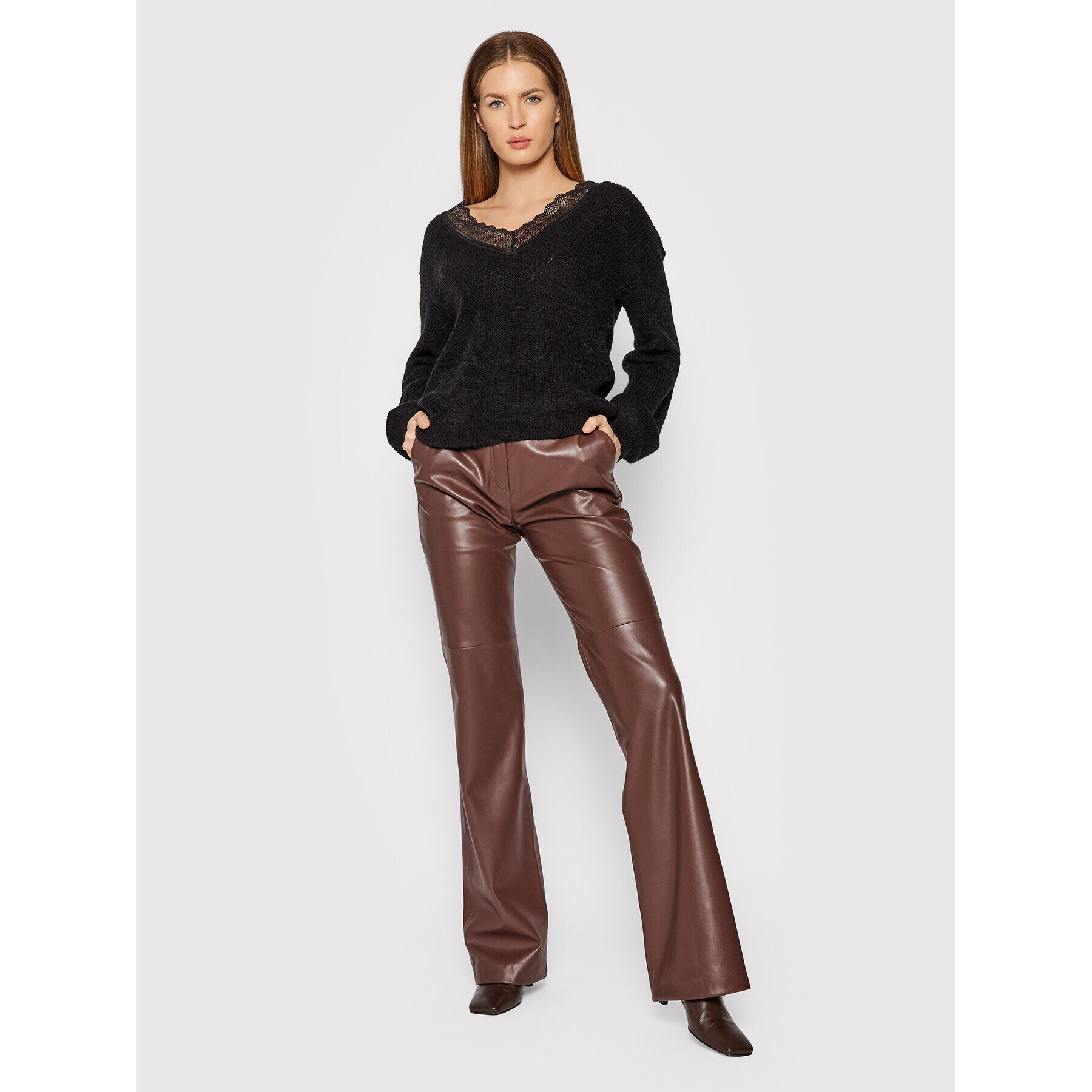 Vila Пуловер Good 14070850 Черен Relaxed Fit - Pepit.bg
