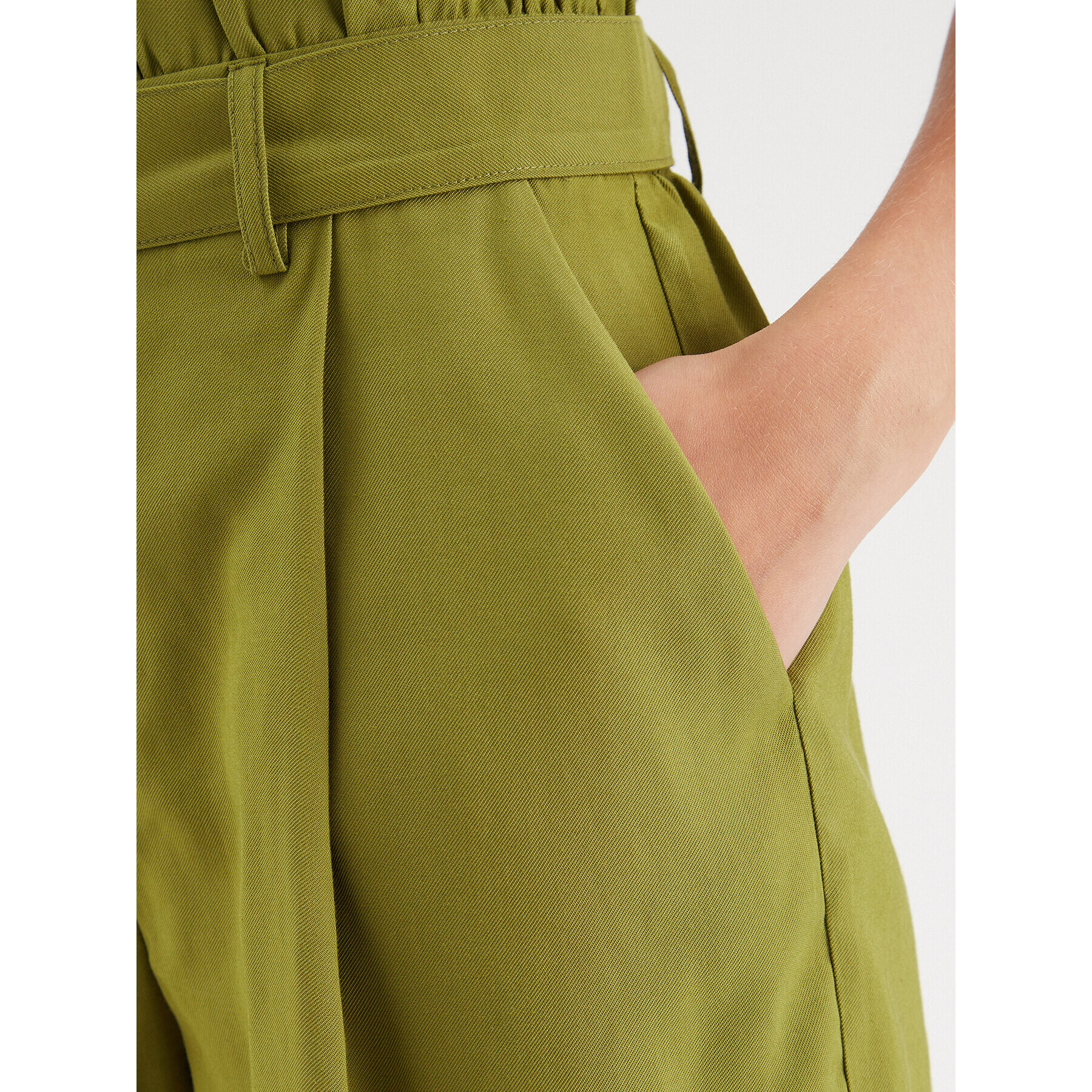 Vila Шорти от плат Ruby 14086379 Зелен Relaxed Fit - Pepit.bg
