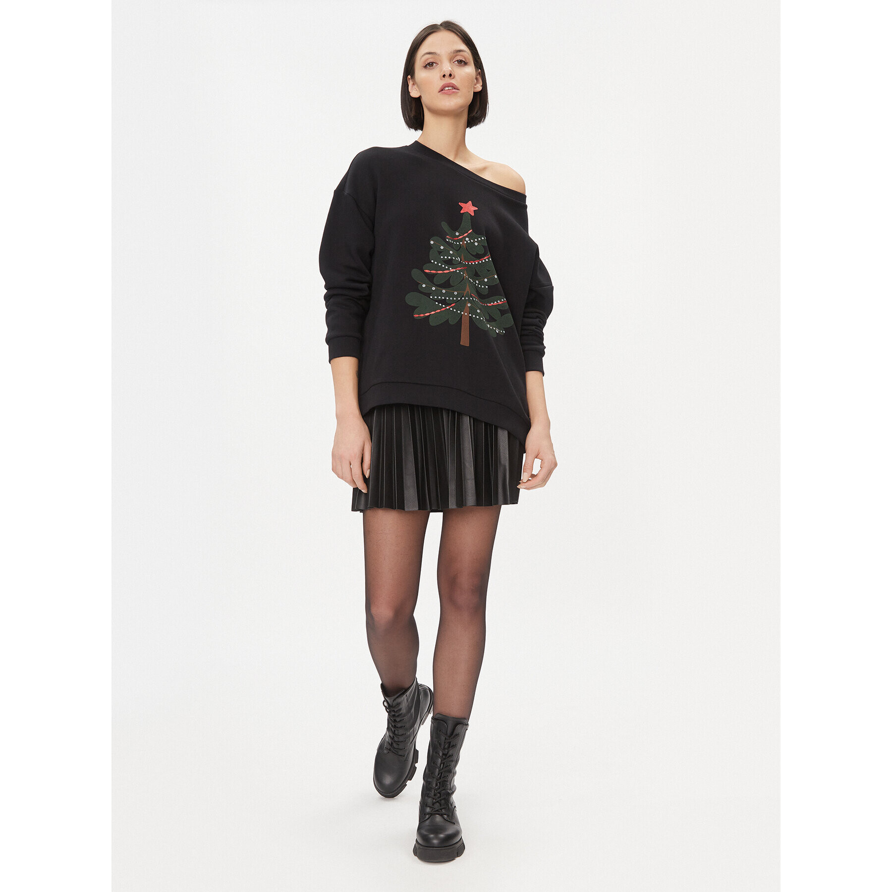 Vila Суитшърт 14090224 Черен Relaxed Fit - Pepit.bg