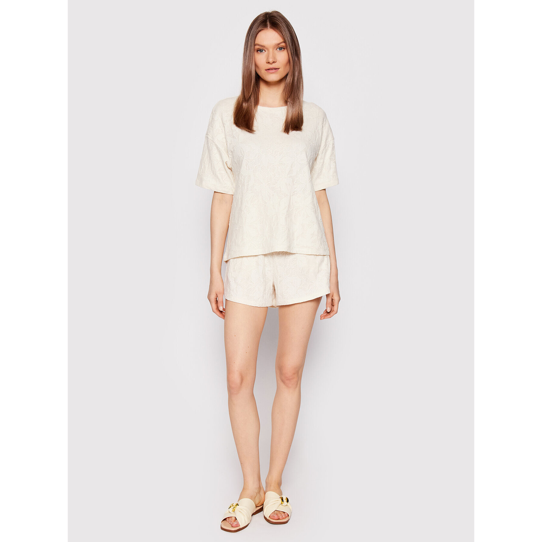 Vila Тишърт Blomst 14075207 Бежов Relaxed Fit - Pepit.bg