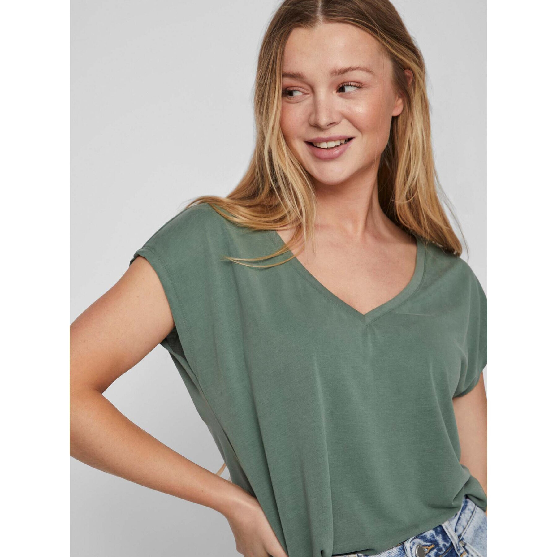 Vila Тишърт Modala 14074847 Зелен Relaxed Fit - Pepit.bg