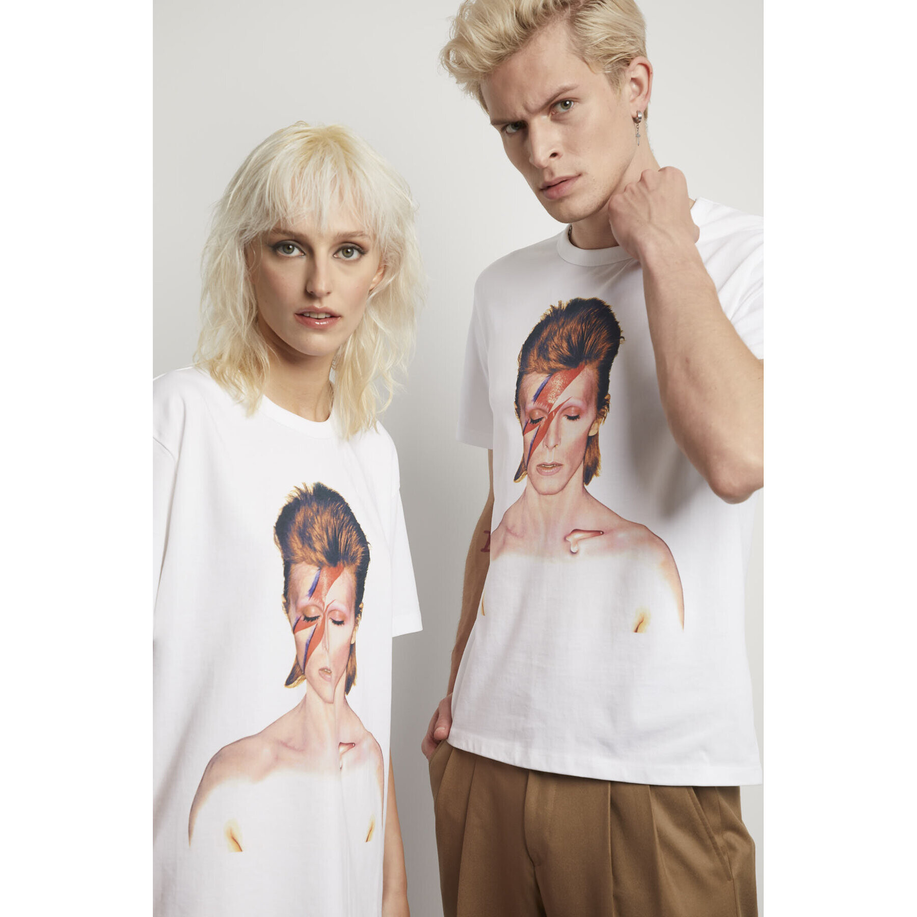 Vistula Тишърт Unisex David Bowie By Duffy 1 XA1322 Бял Regular Fit - Pepit.bg