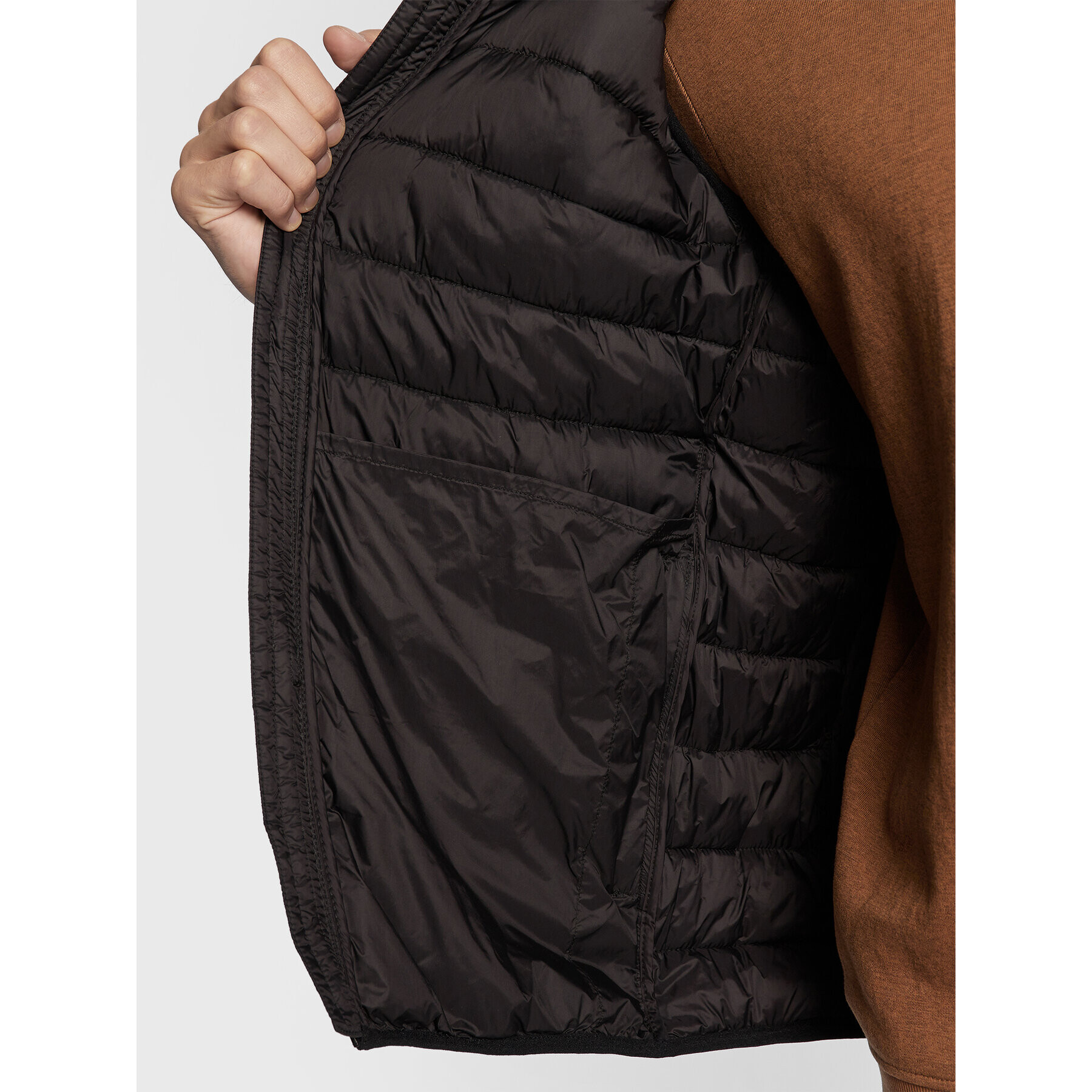 Volcano Елек V-Lixir M24082-W23 Черен Regular Fit - Pepit.bg