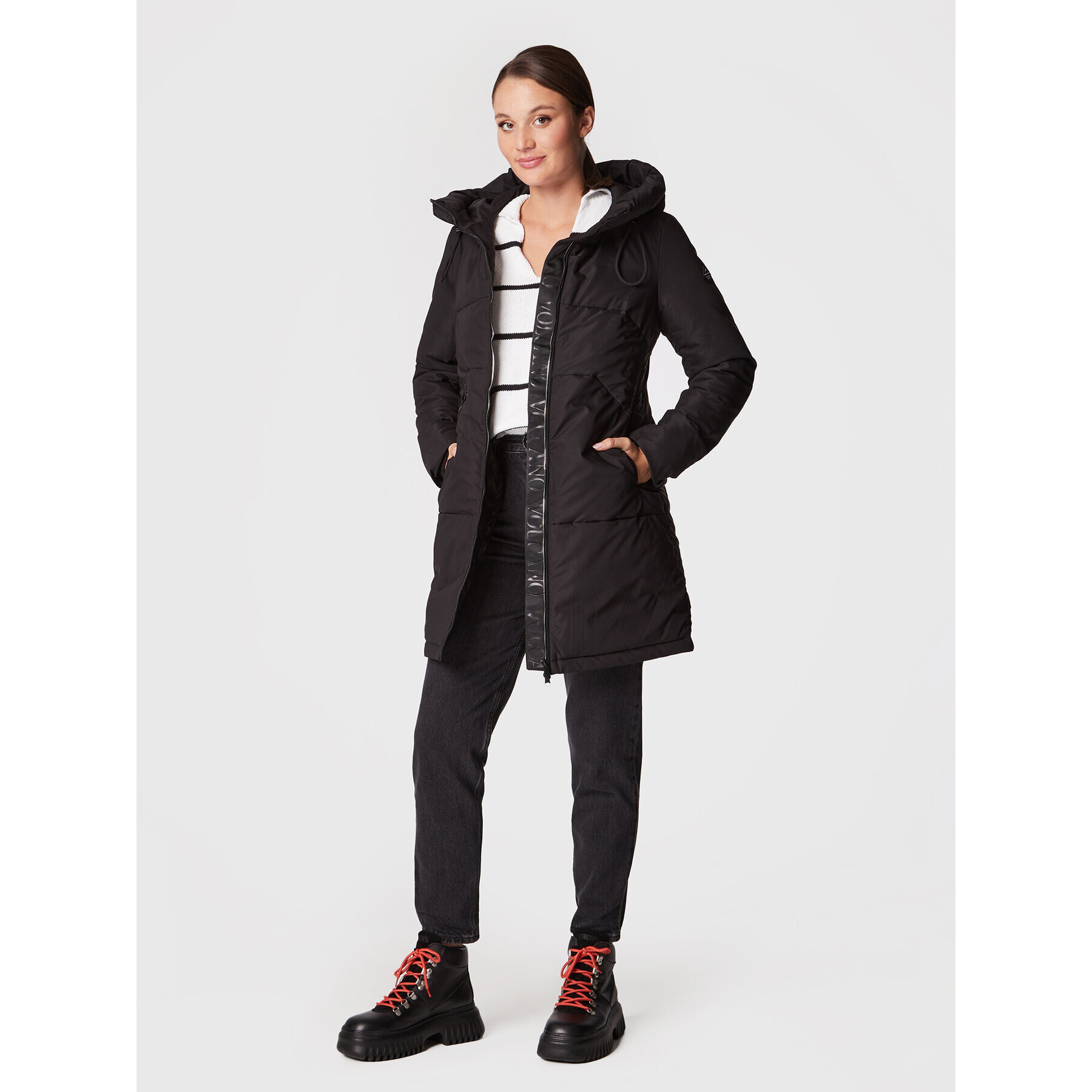 Volcano Пухено яке J-Vienna L22364-W23 Черен Regular Fit - Pepit.bg