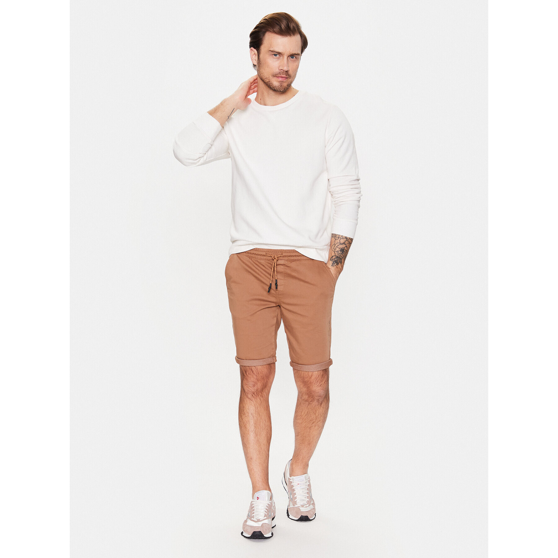 Volcano Шорти от плат Lears M23285-S23 Кафяв Regular Fit - Pepit.bg