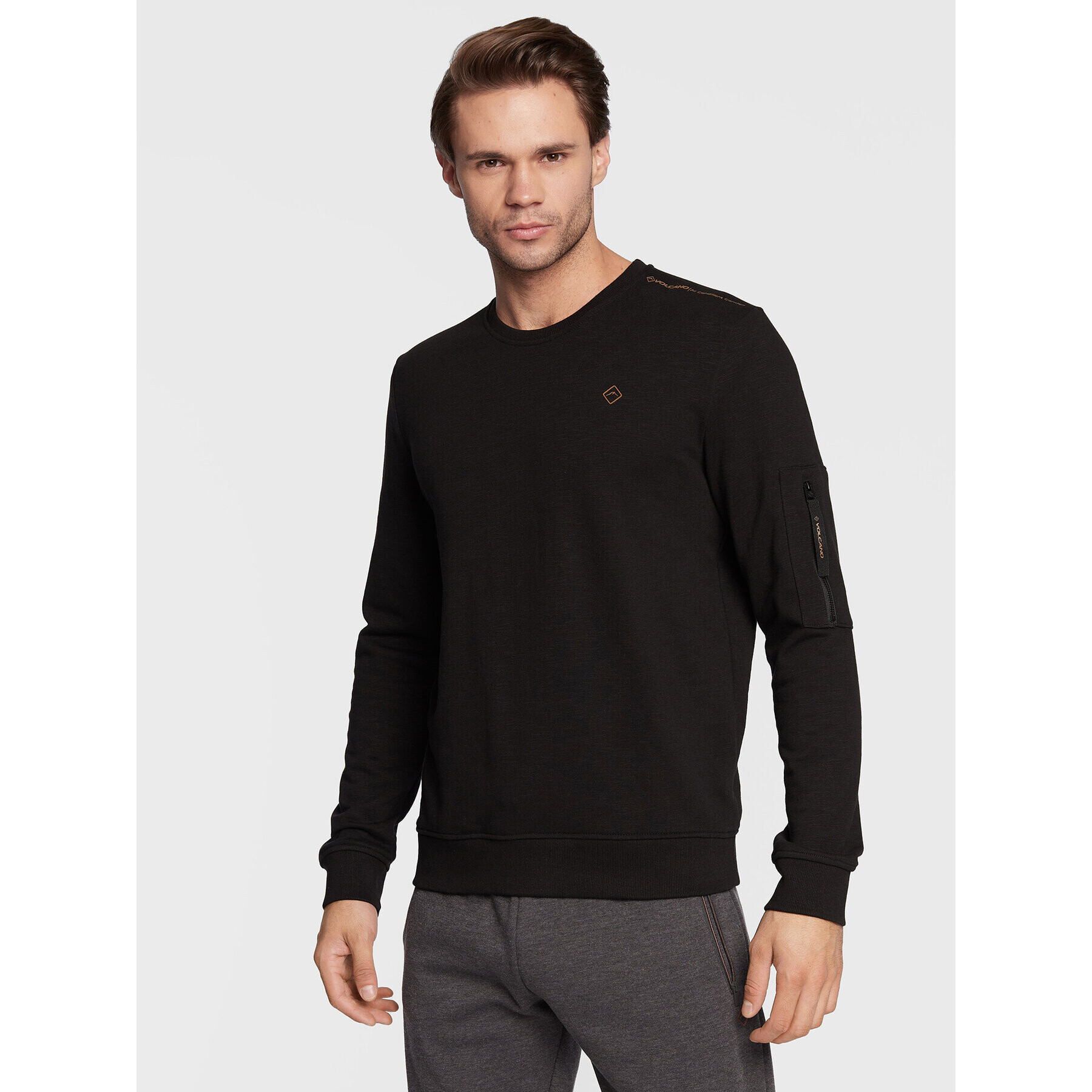 Volcano Суитшърт B-Velt M01149-W23 Черен Regular Fit - Pepit.bg