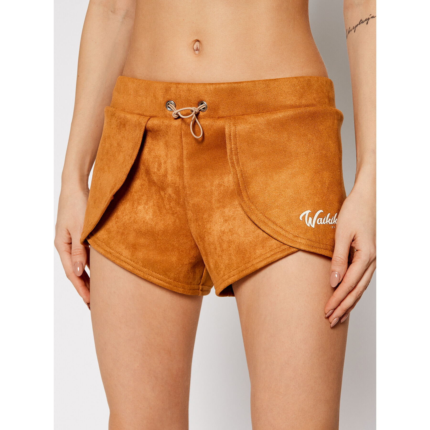 Waikiki Vibe Шорти от плат Wild Desert Кафяв Regular Fit - Pepit.bg