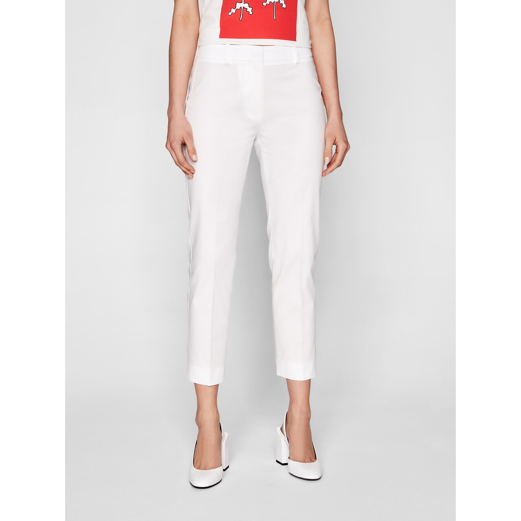Weekend Max Mara Чино панталони Faraone 51310611 Бял Regular Fit - Pepit.bg