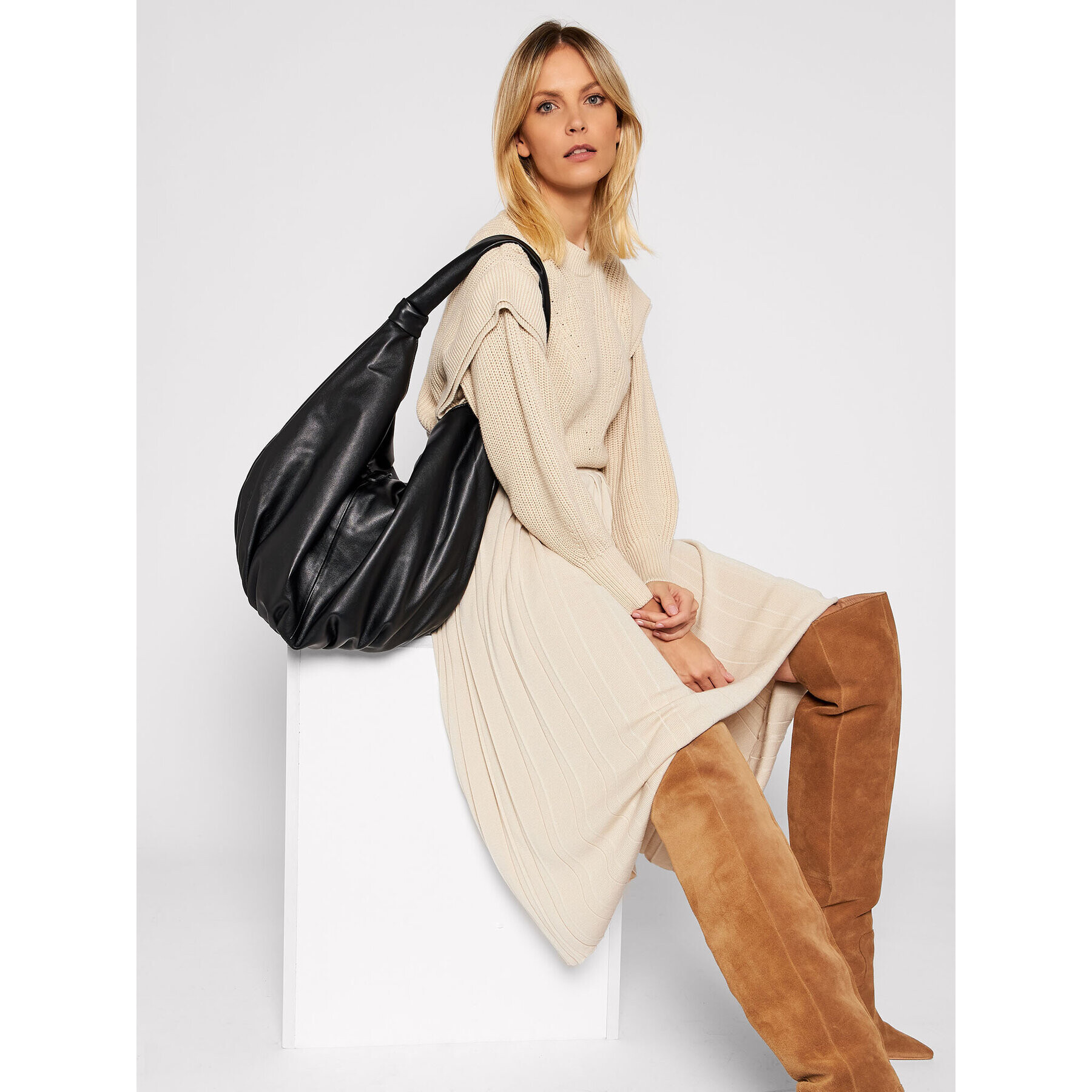 Weekend Max Mara Дамска чанта Azzorre 55161214600 Черен - Pepit.bg