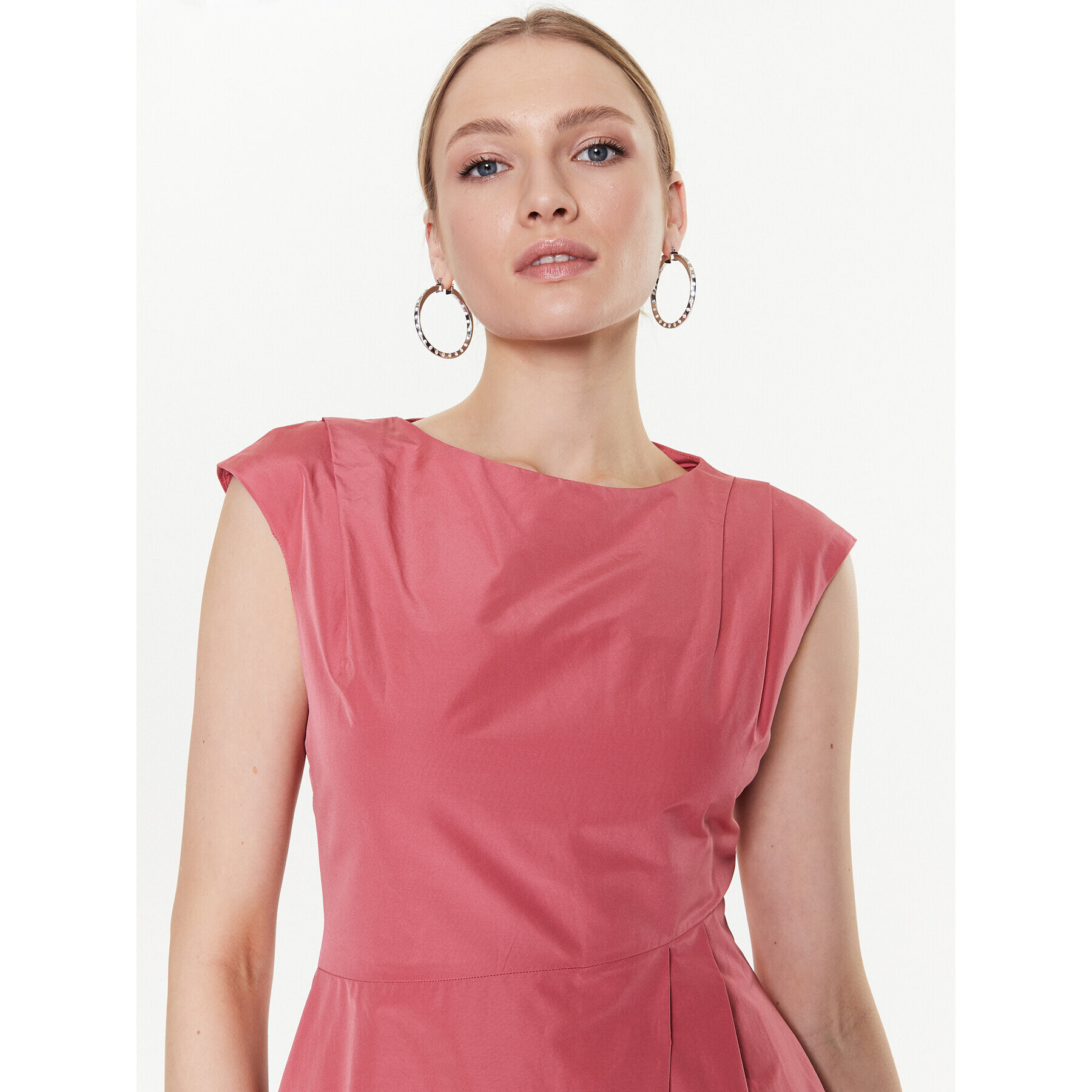 Weekend Max Mara Коктейлна рокля Erik 23522110 Розов Regular Fit - Pepit.bg