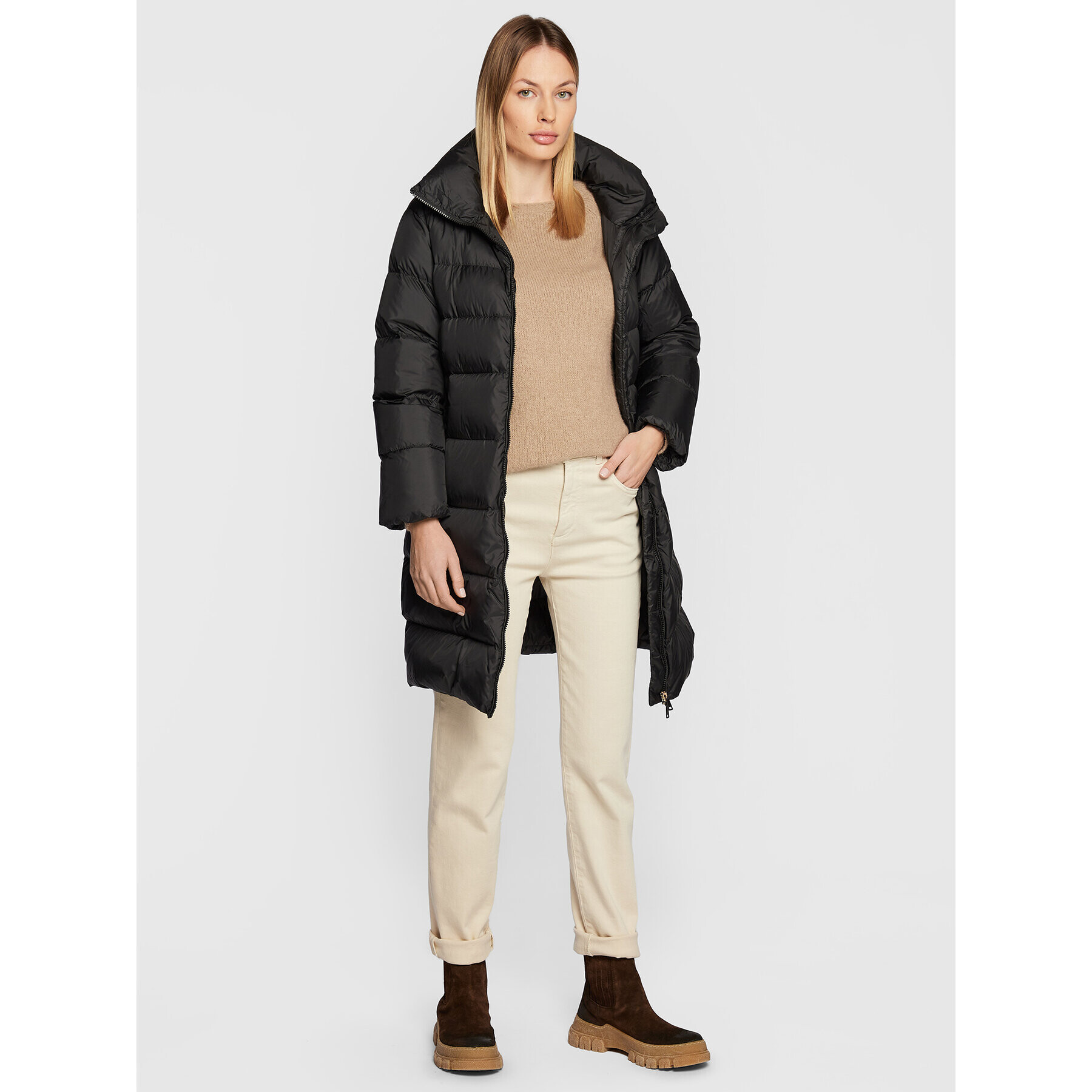 Weekend Max Mara Пухено яке Lamine 54960823 Черен Regular Fit - Pepit.bg