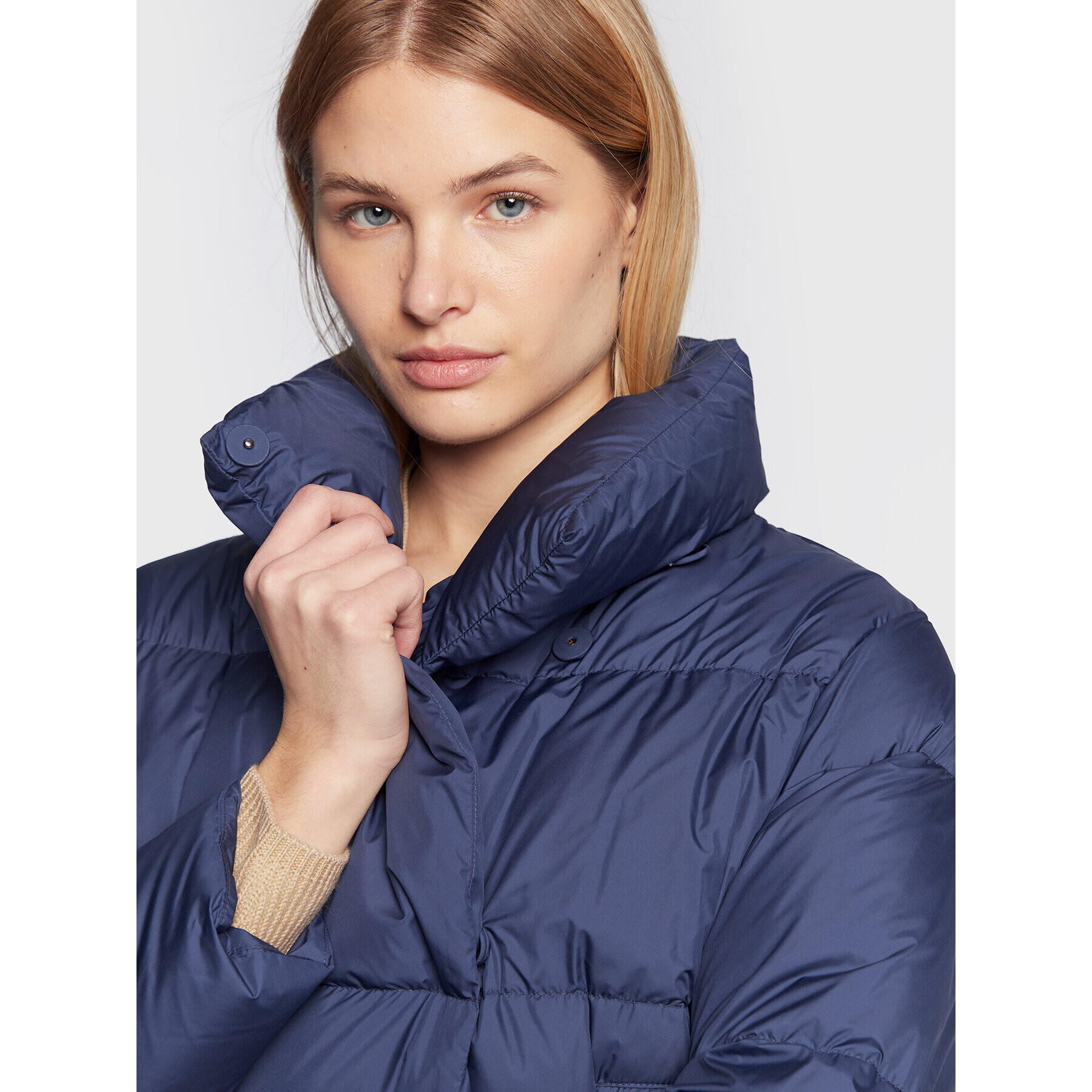 Weekend Max Mara Пухено яке Oblato 54860923 Син Regular Fit - Pepit.bg