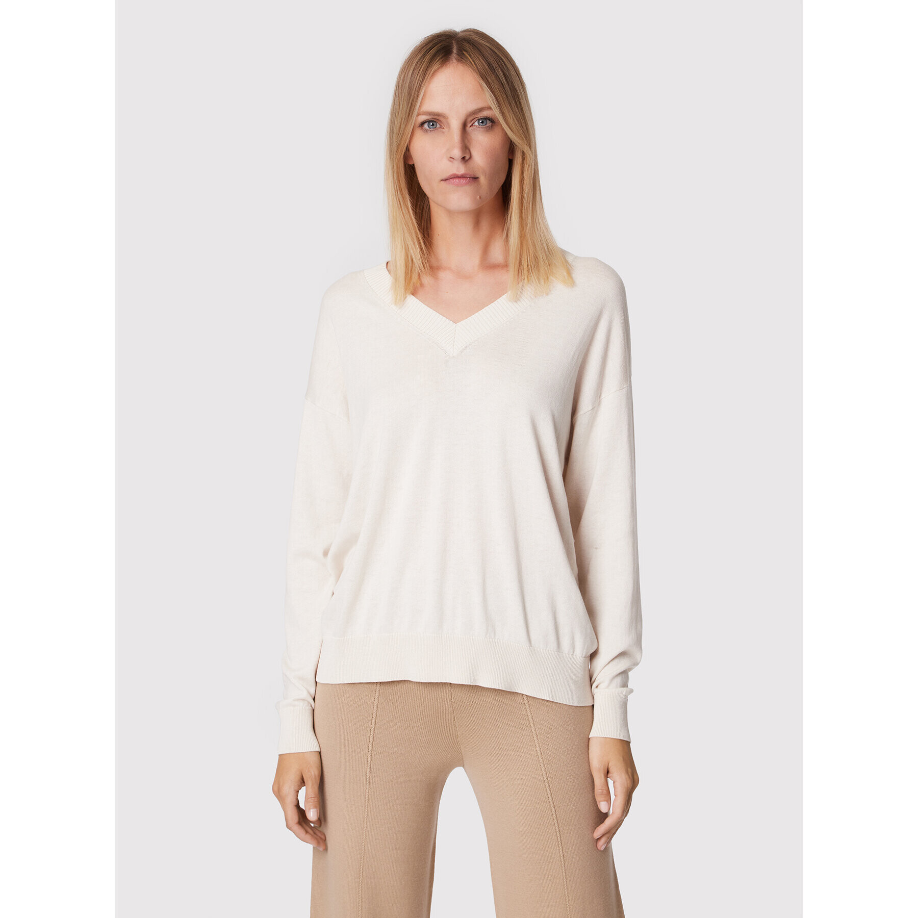 Weekend Max Mara Пуловер Martina 53660729 Бежов Relaxed Fit - Pepit.bg