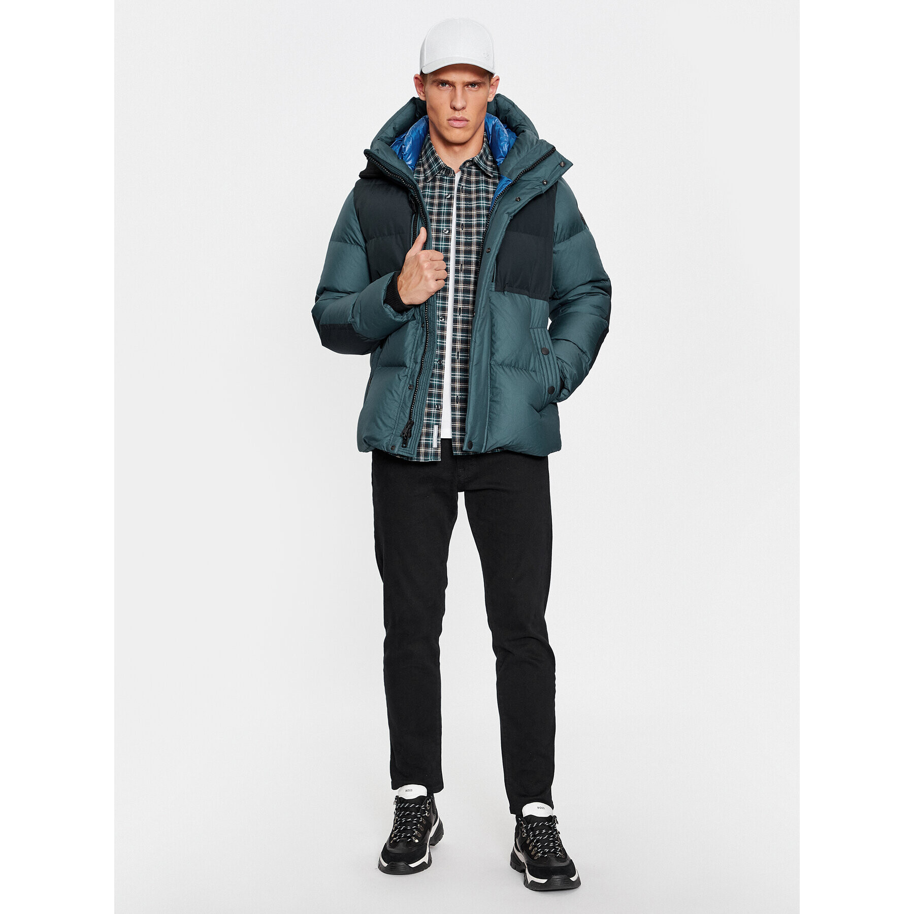 Woolrich Пухено яке Expedition CFWOOU0780MRUT3516 Тъмносин Regular Fit - Pepit.bg