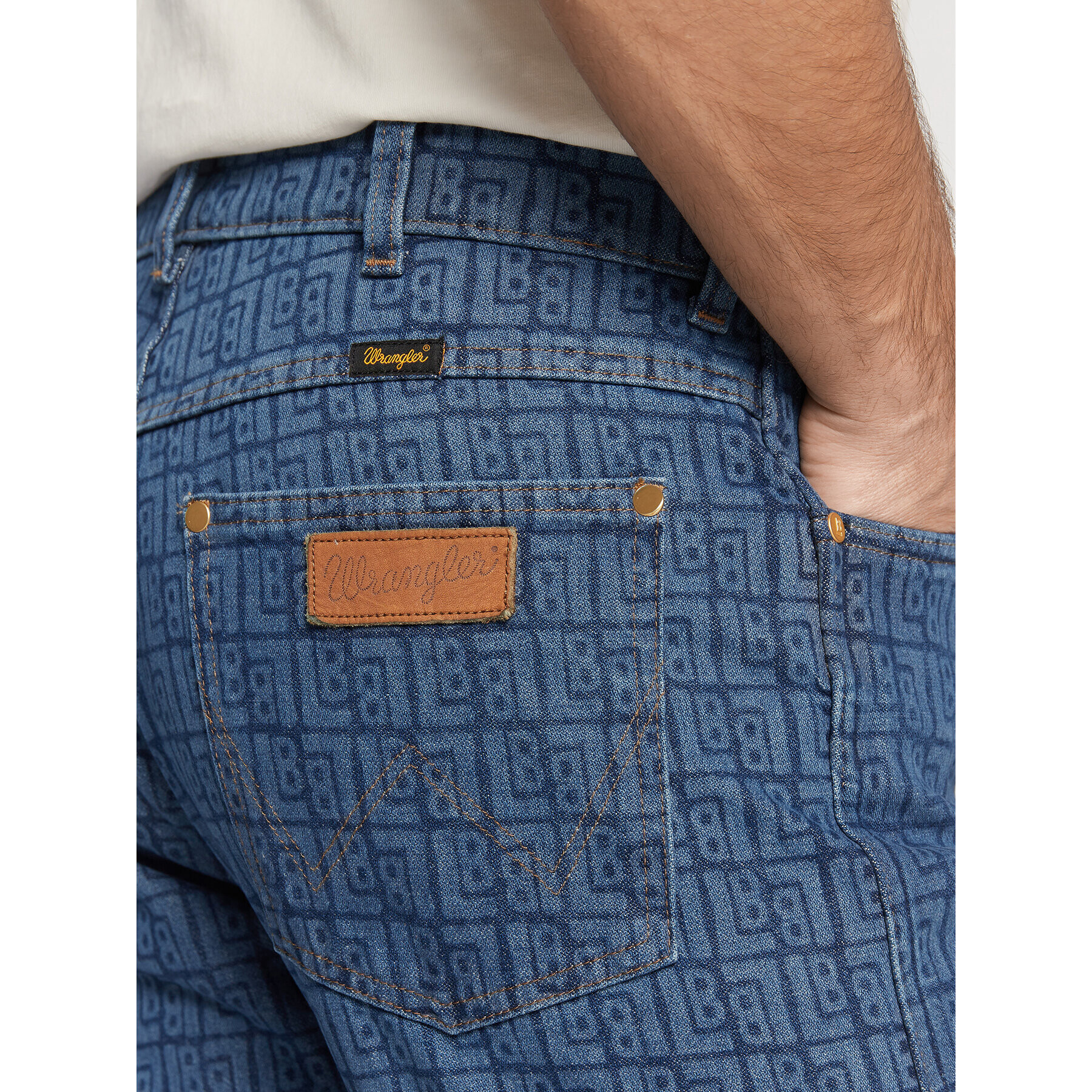 Wrangler Дънки LEON BRIDGES Frontier In All Over Laser W16VCB31Y 112328335 Син Regular Fit - Pepit.bg