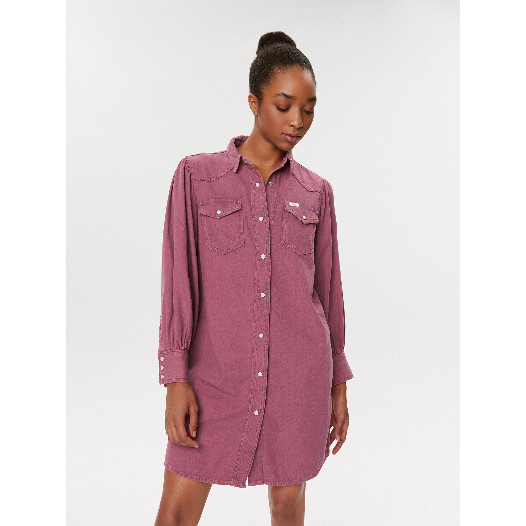 Wrangler Дънкова рокля 112346214 Розов Regular Fit - Pepit.bg